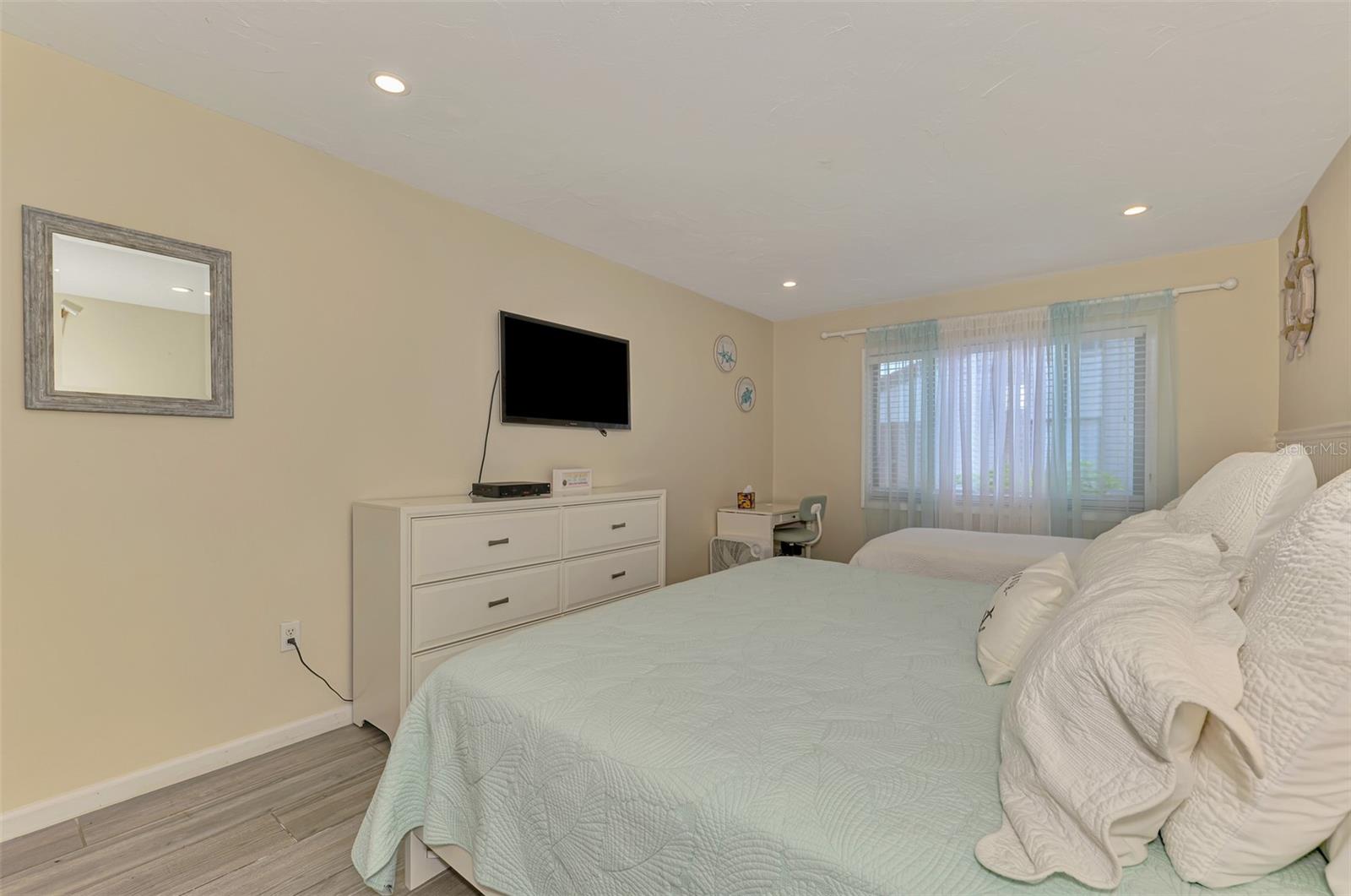 1612 STICKNEY POINT RD #1612-1, SARASOTA, FL, 34231