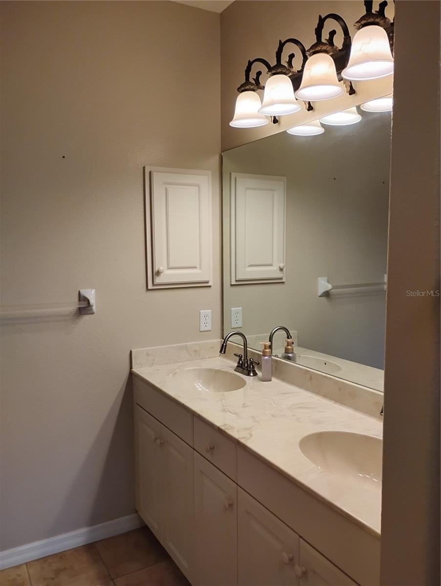 1761 AUBURN LAKES DR #11, VENICE, FL, 34292