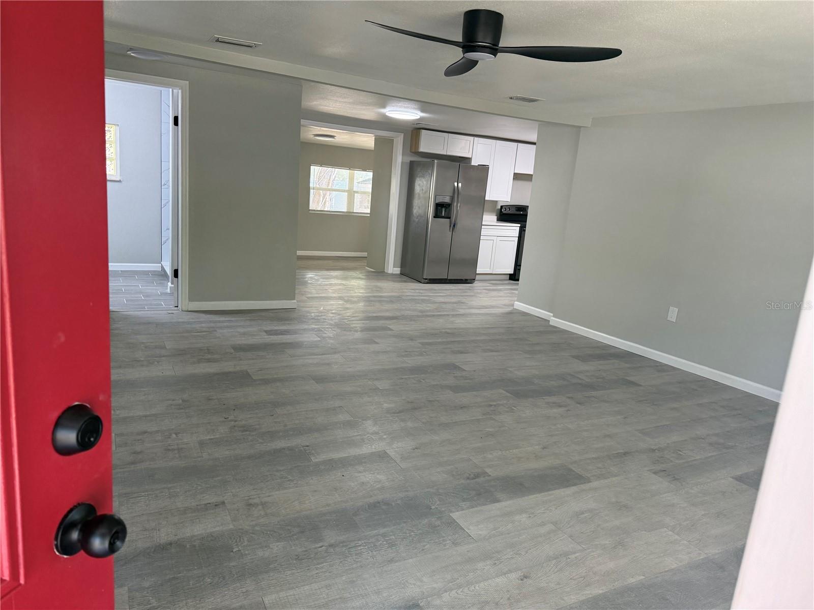 421 E WARREN AVE, LONGWOOD, FL, 32750