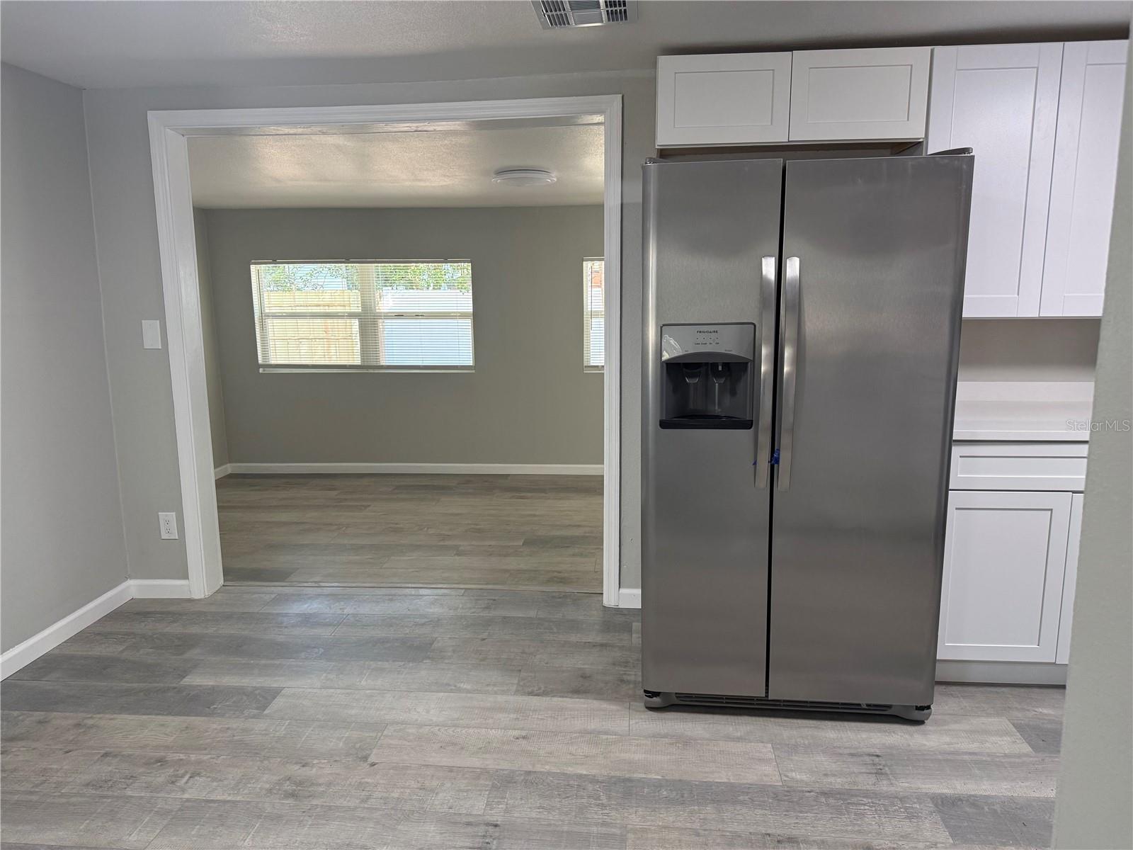 421 E WARREN AVE, LONGWOOD, FL, 32750