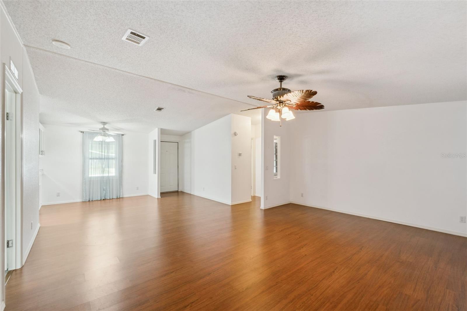 42 MAPLEHURST AVE, DEBARY, FL, 32713