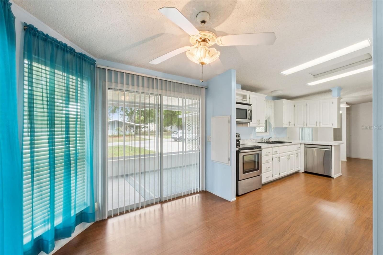 42 MAPLEHURST AVE, DEBARY, FL, 32713