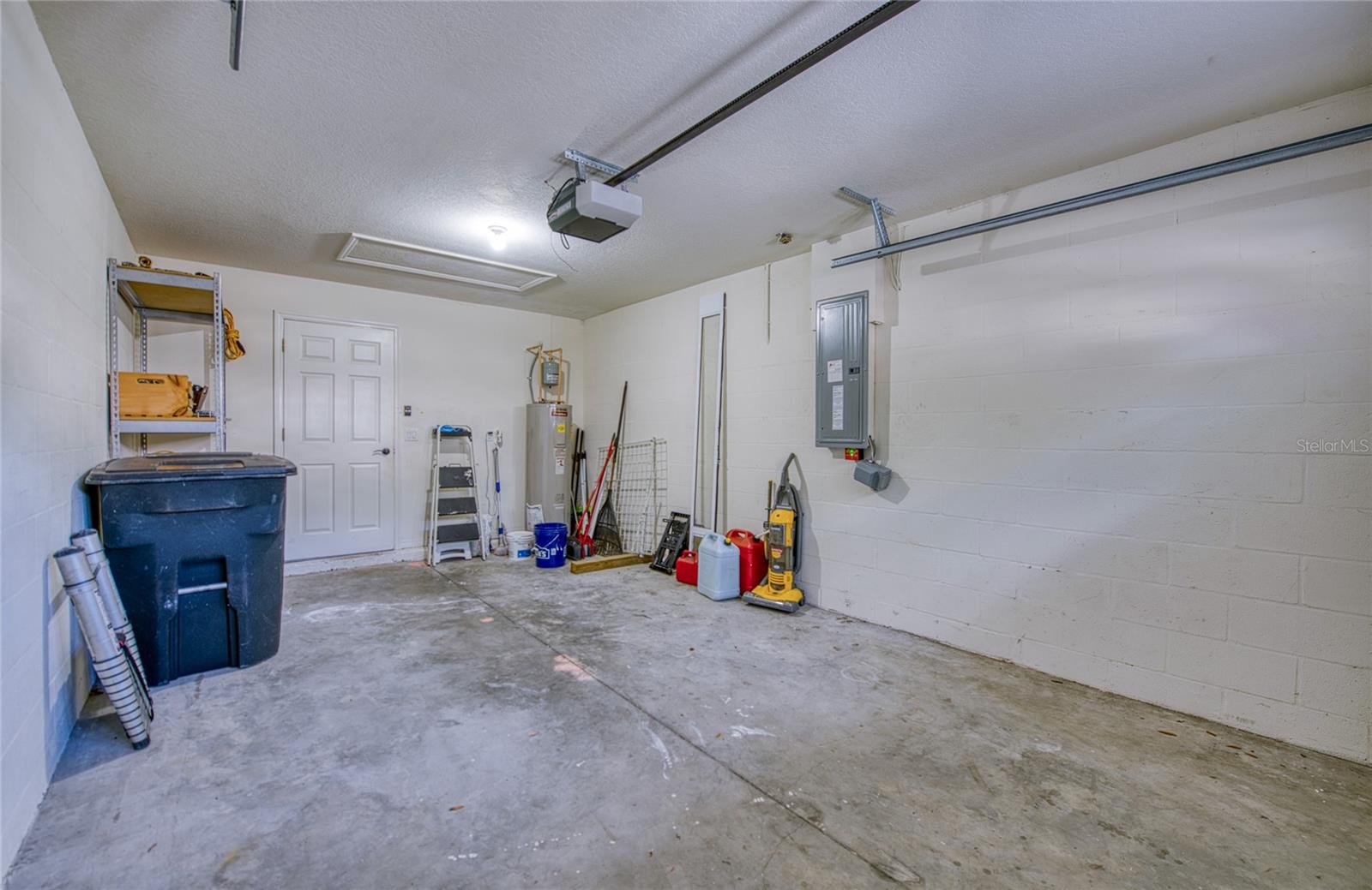 648 SPRING LAKE CIR, TARPON SPRINGS, FL, 34688