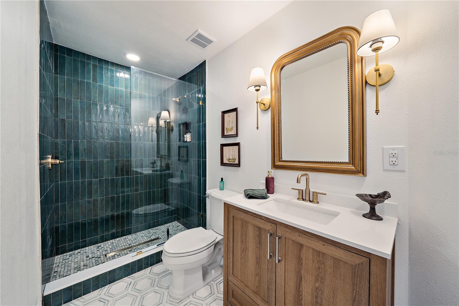 7746 WESTMORELAND DR, SARASOTA, FL, 34243