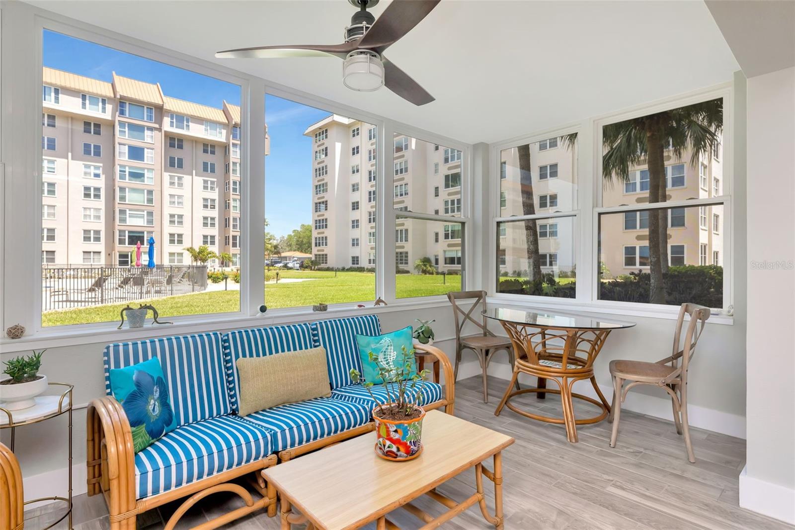 620 EDGEWATER DR #102, DUNEDIN, FL, 34698