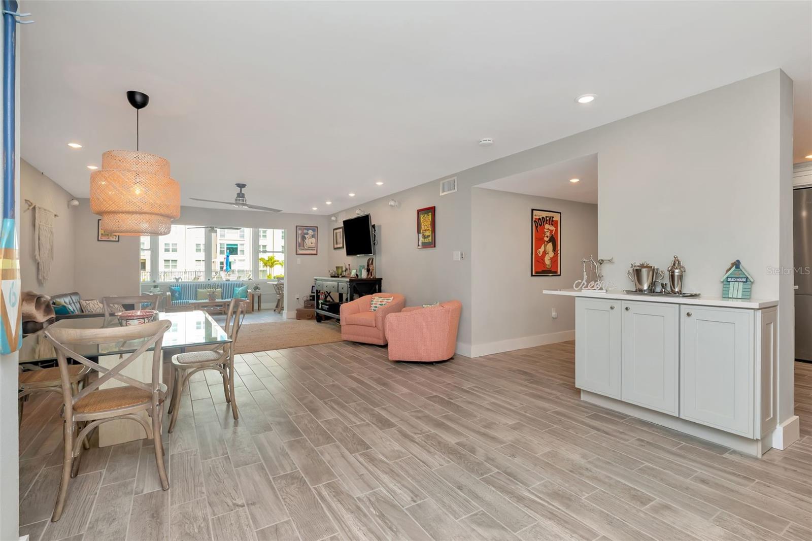 620 EDGEWATER DR #102, DUNEDIN, FL, 34698