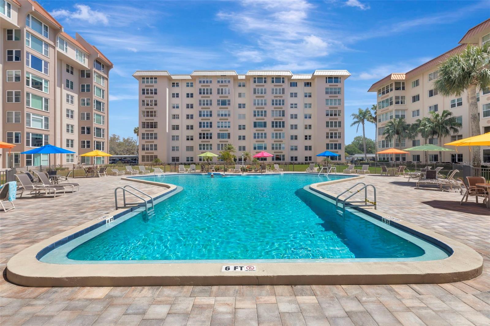 620 EDGEWATER DR #102, DUNEDIN, FL, 34698