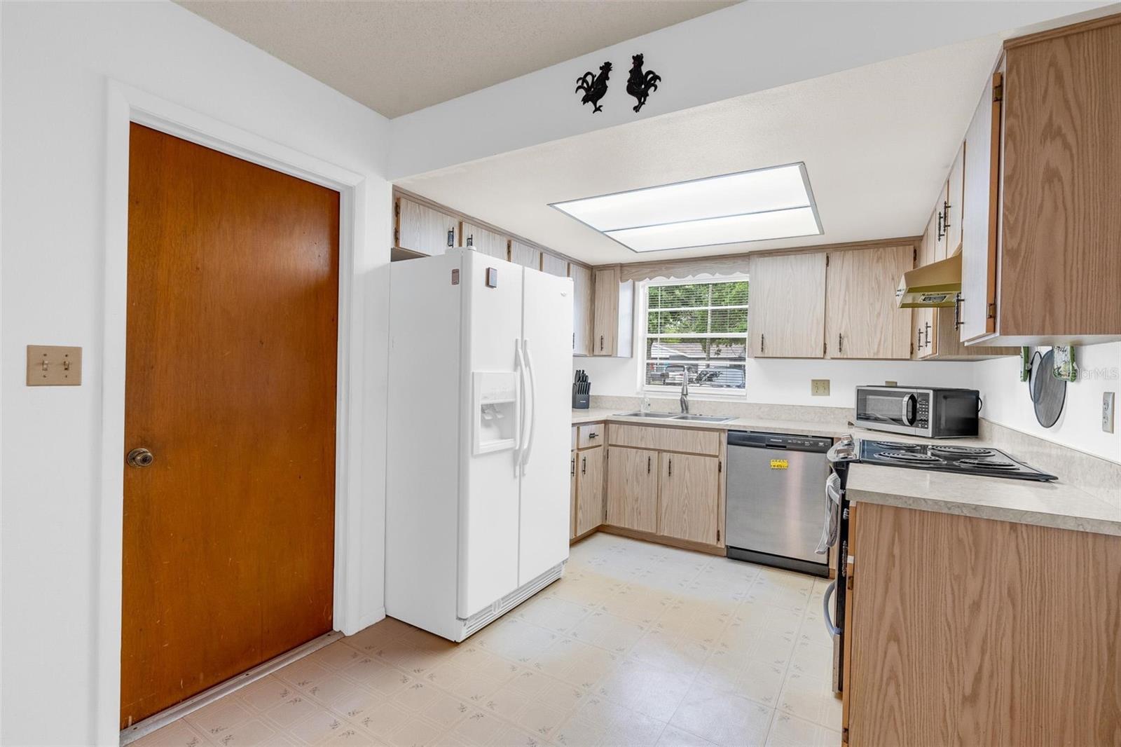 805 E 11TH AVE, NEW SMYRNA BEACH, FL, 32169