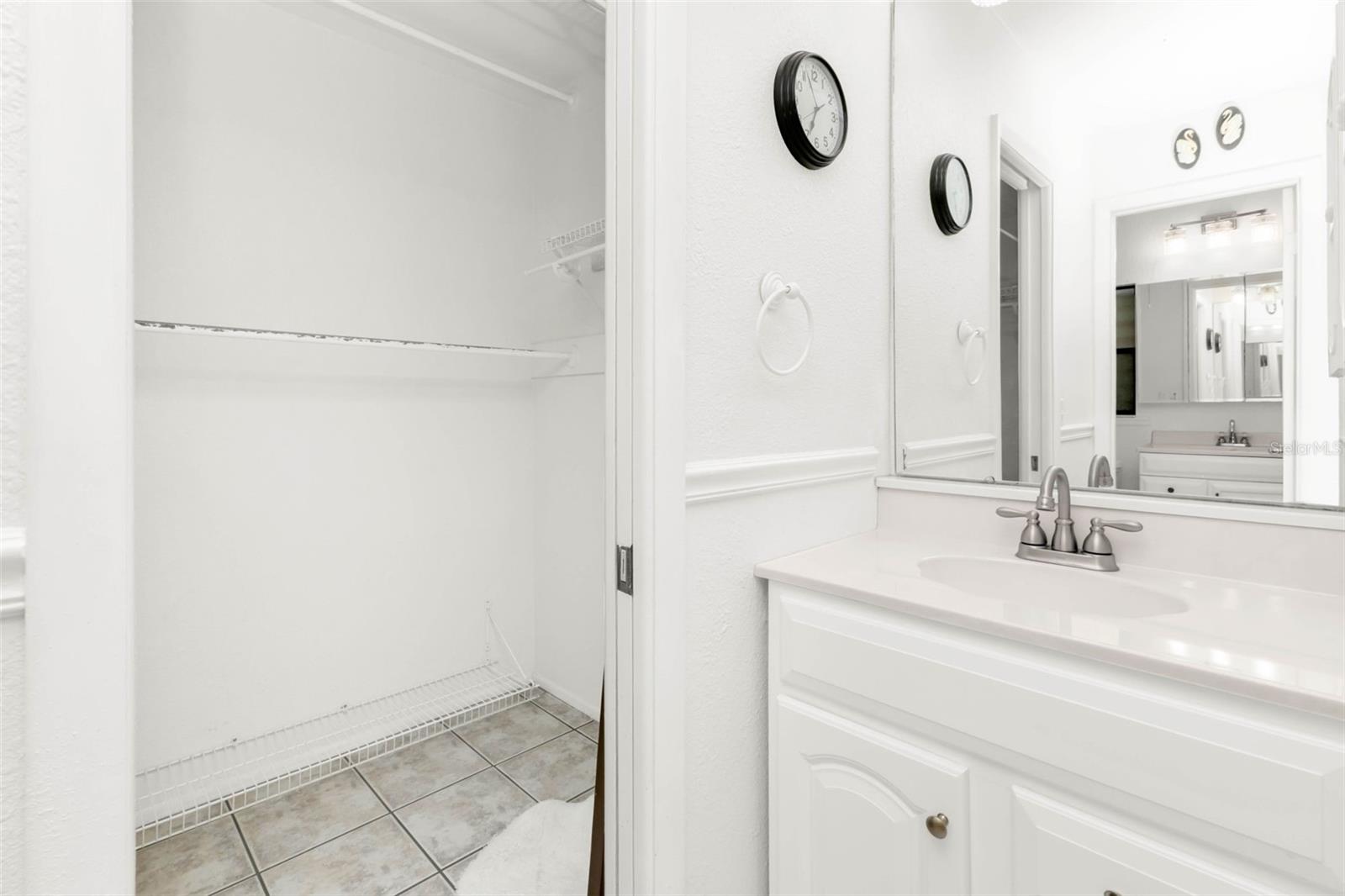 238 FRY TER SE, PORT CHARLOTTE, FL, 33952