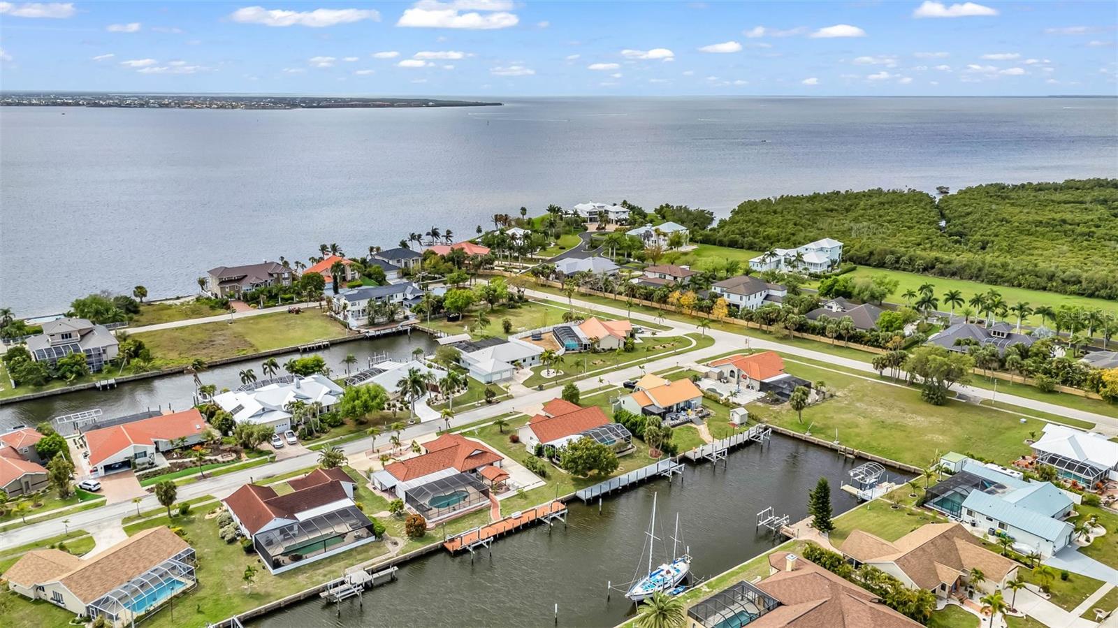 238 FRY TER SE, PORT CHARLOTTE, FL, 33952