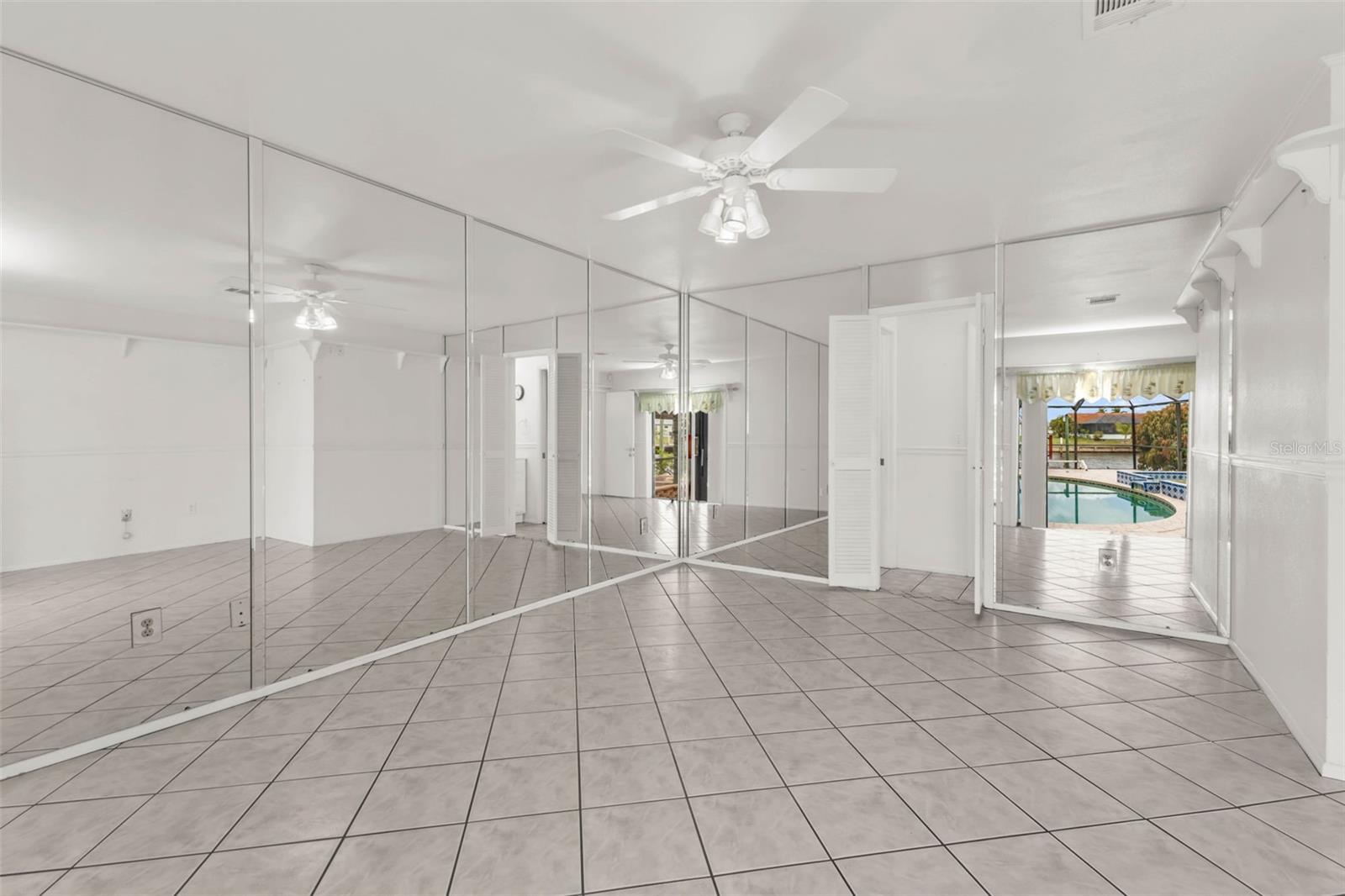 238 FRY TER SE, PORT CHARLOTTE, FL, 33952