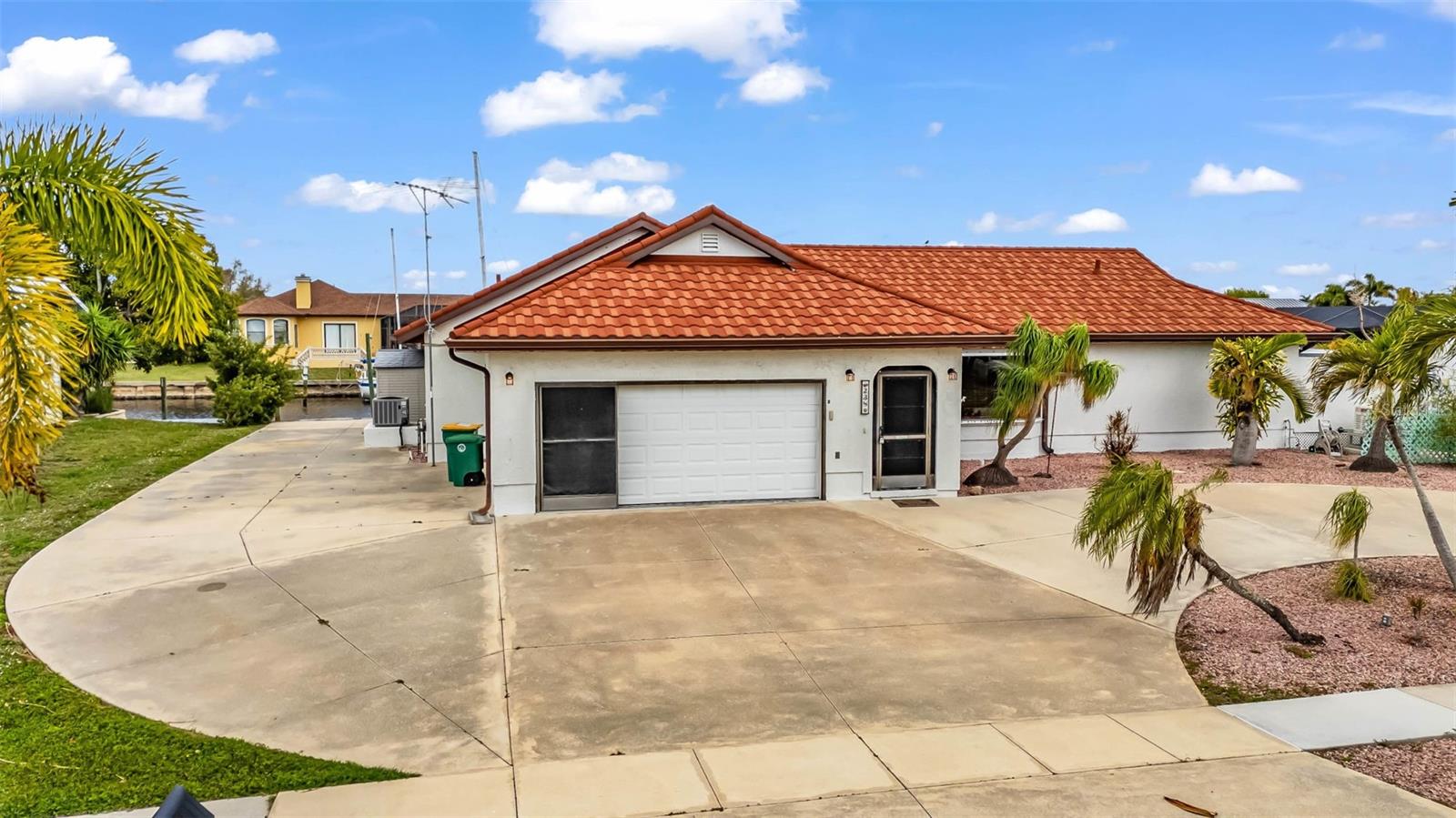 238 FRY TER SE, PORT CHARLOTTE, FL, 33952