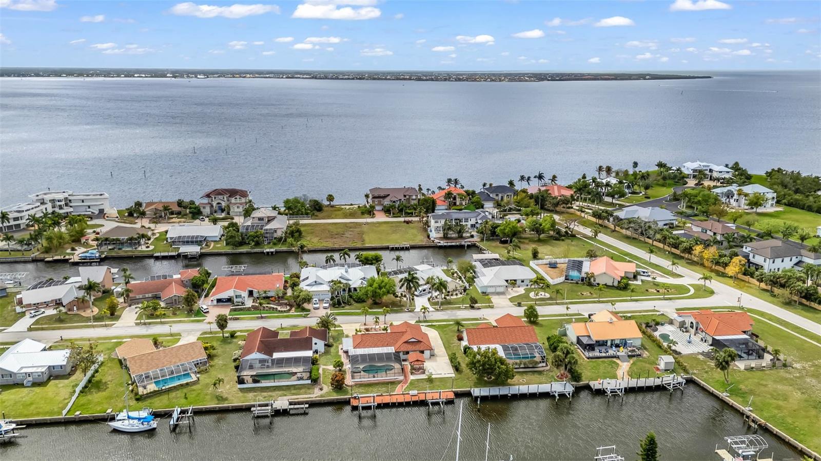 238 FRY TER SE, PORT CHARLOTTE, FL, 33952