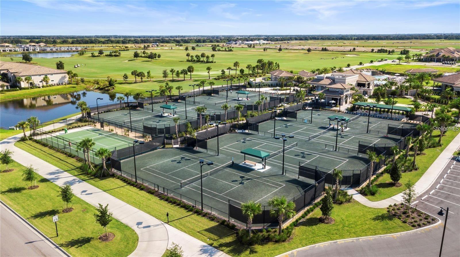18114 GAWTHROP DR #305, BRADENTON, FL, 34211