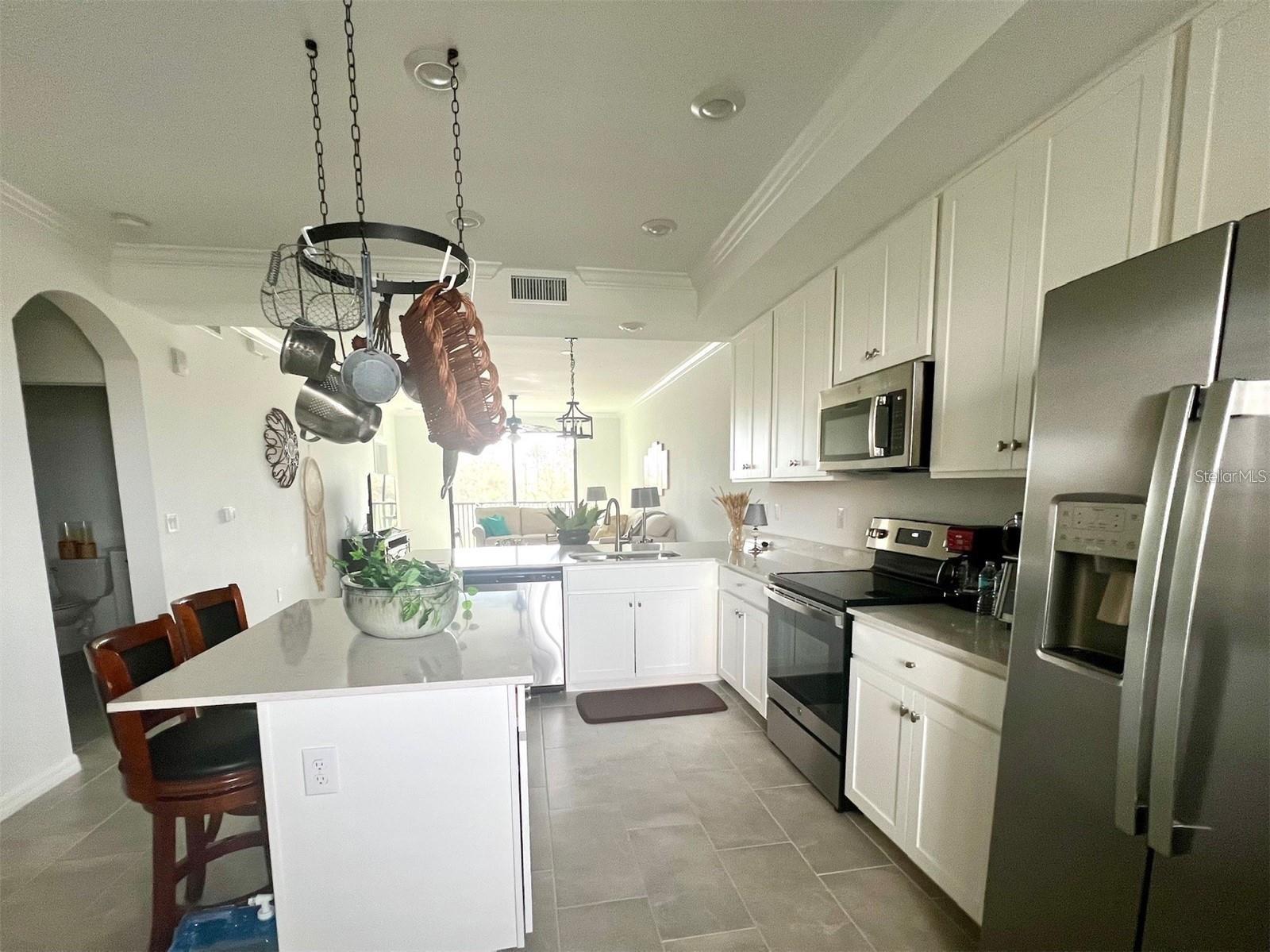 18114 GAWTHROP DR #305, BRADENTON, FL, 34211