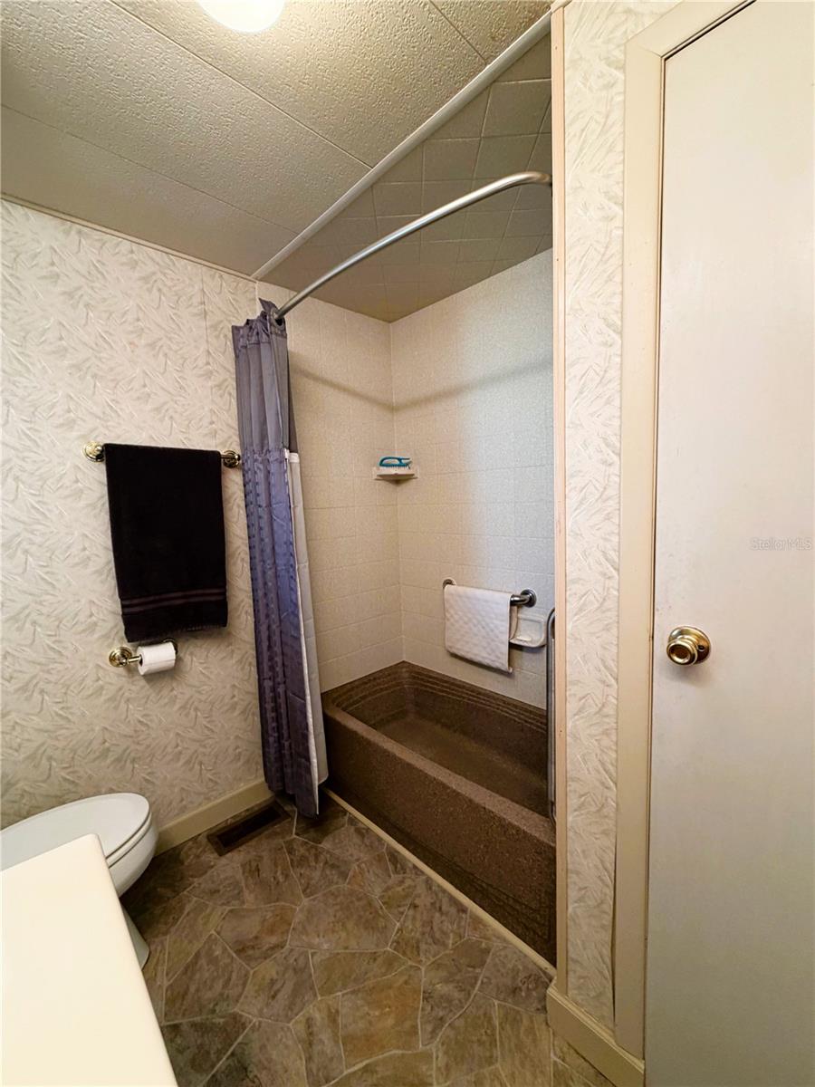 121 AZALEA TRL, LEESBURG, FL, 34748