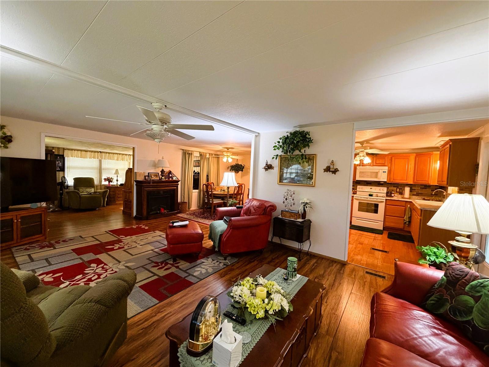 121 AZALEA TRL, LEESBURG, FL, 34748