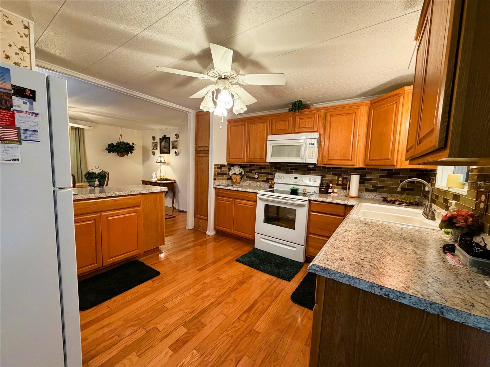 121 AZALEA TRL, LEESBURG, FL, 34748