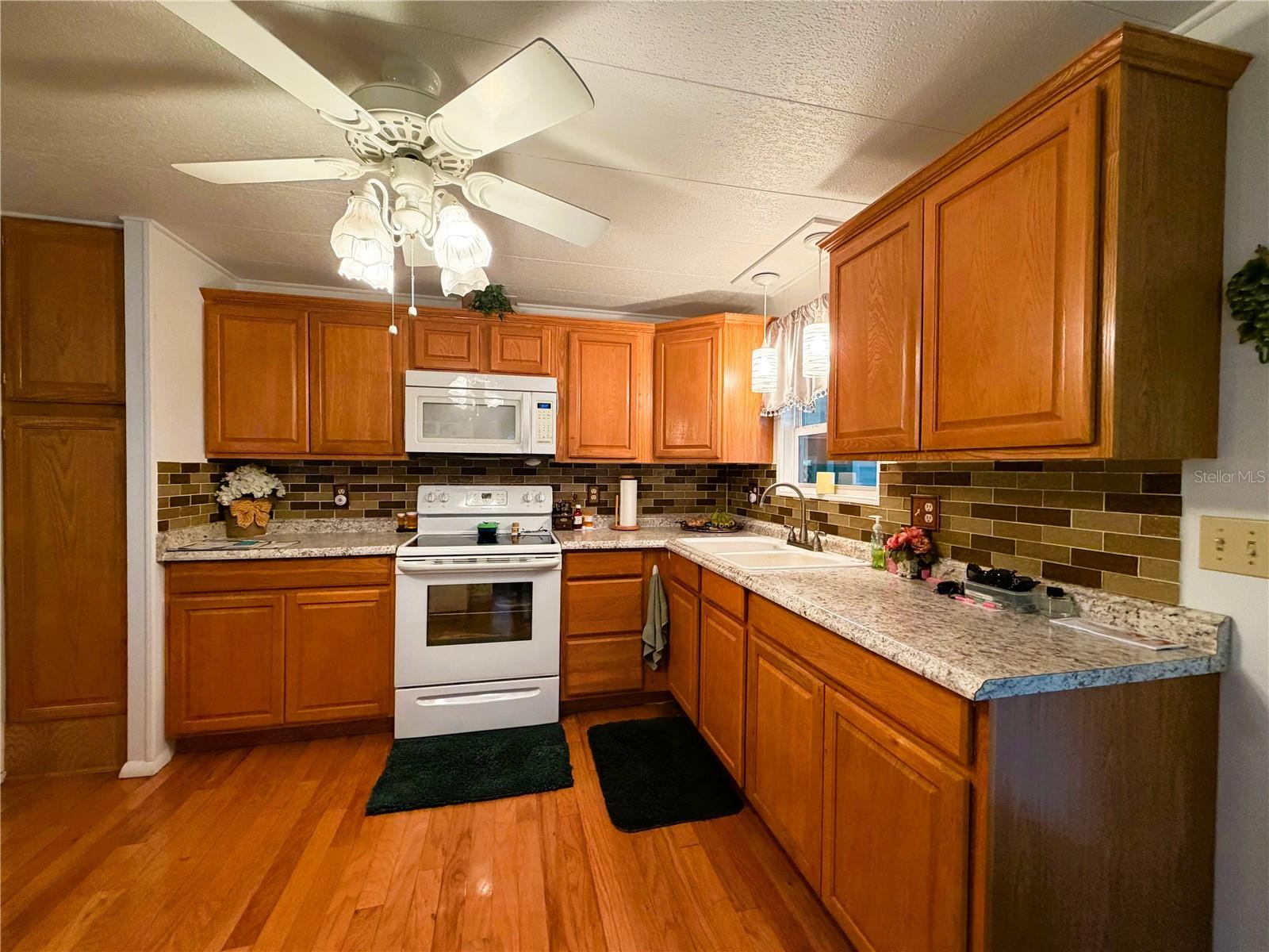 121 AZALEA TRL, LEESBURG, FL, 34748