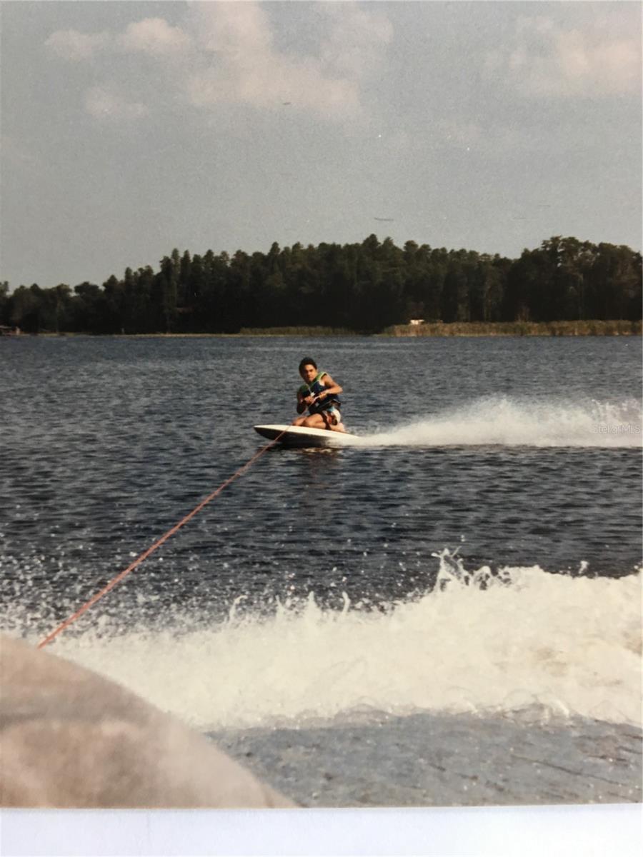 DEBUEL RD, LUTZ, FL, 33549