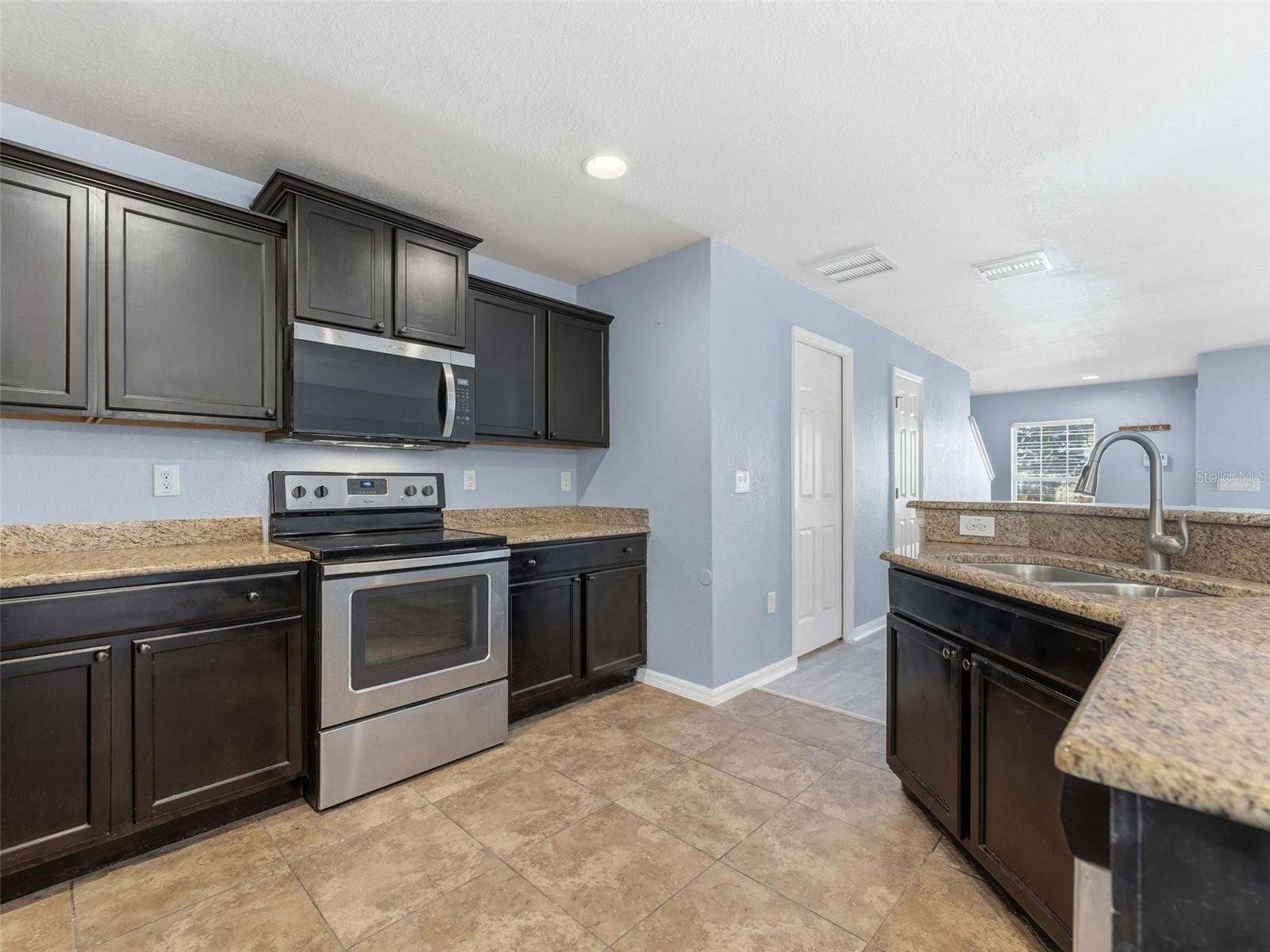 27540 DESERT WILLOW WAY, WESLEY CHAPEL, FL, 33544