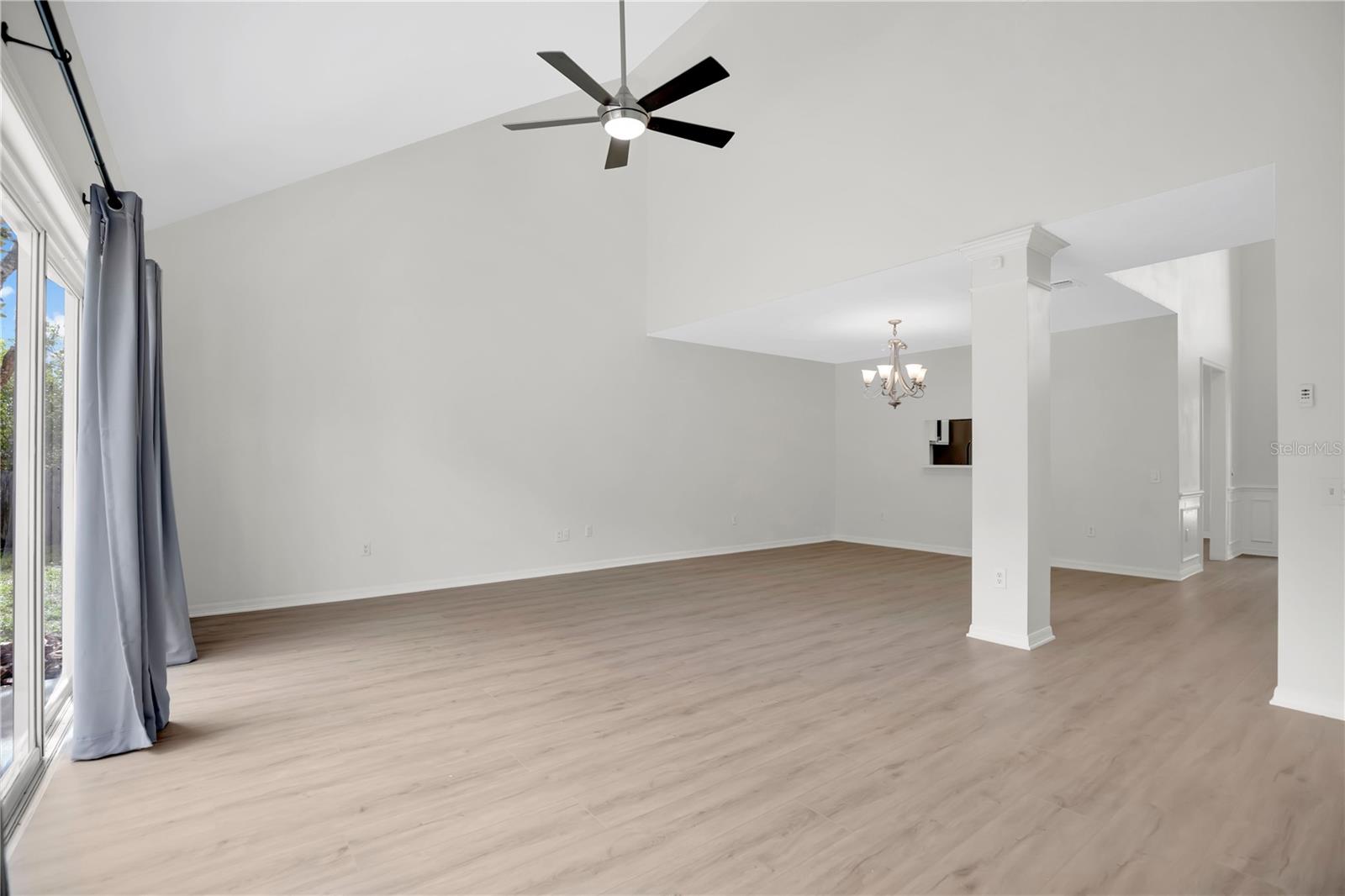 932 W CHARING CROSS CIR, LAKE MARY, FL, 32746