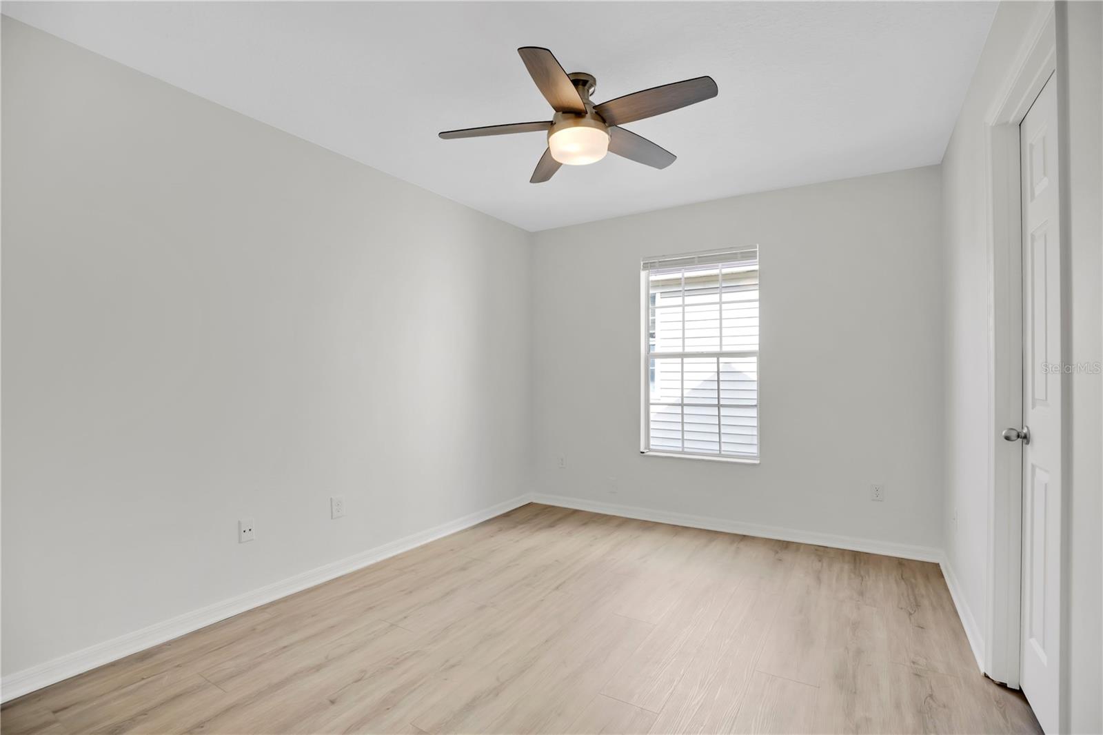 932 W CHARING CROSS CIR, LAKE MARY, FL, 32746