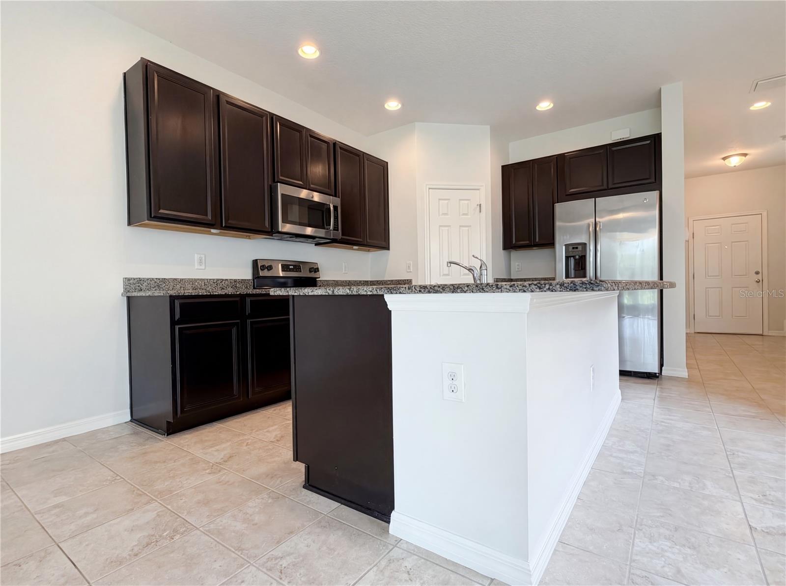 7070 WOODCHASE GLEN DR, RIVERVIEW, FL, 33578