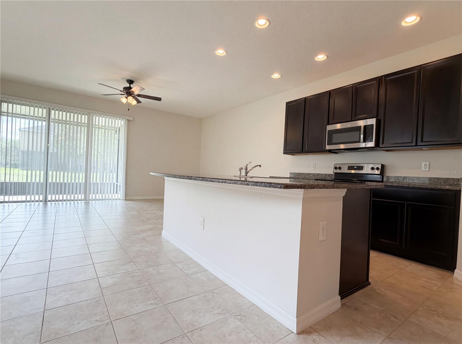 7070 WOODCHASE GLEN DR, RIVERVIEW, FL, 33578