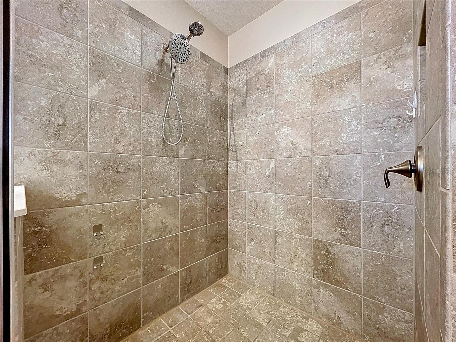 597 52ND TER N, ST PETERSBURG, FL, 33703