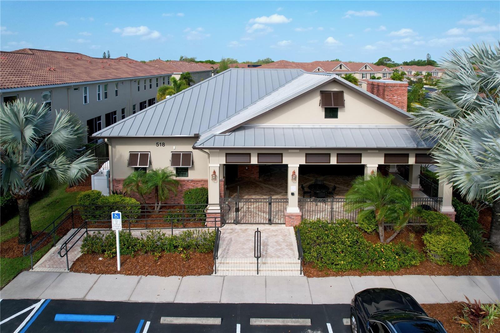 597 52ND TER N, ST PETERSBURG, FL, 33703