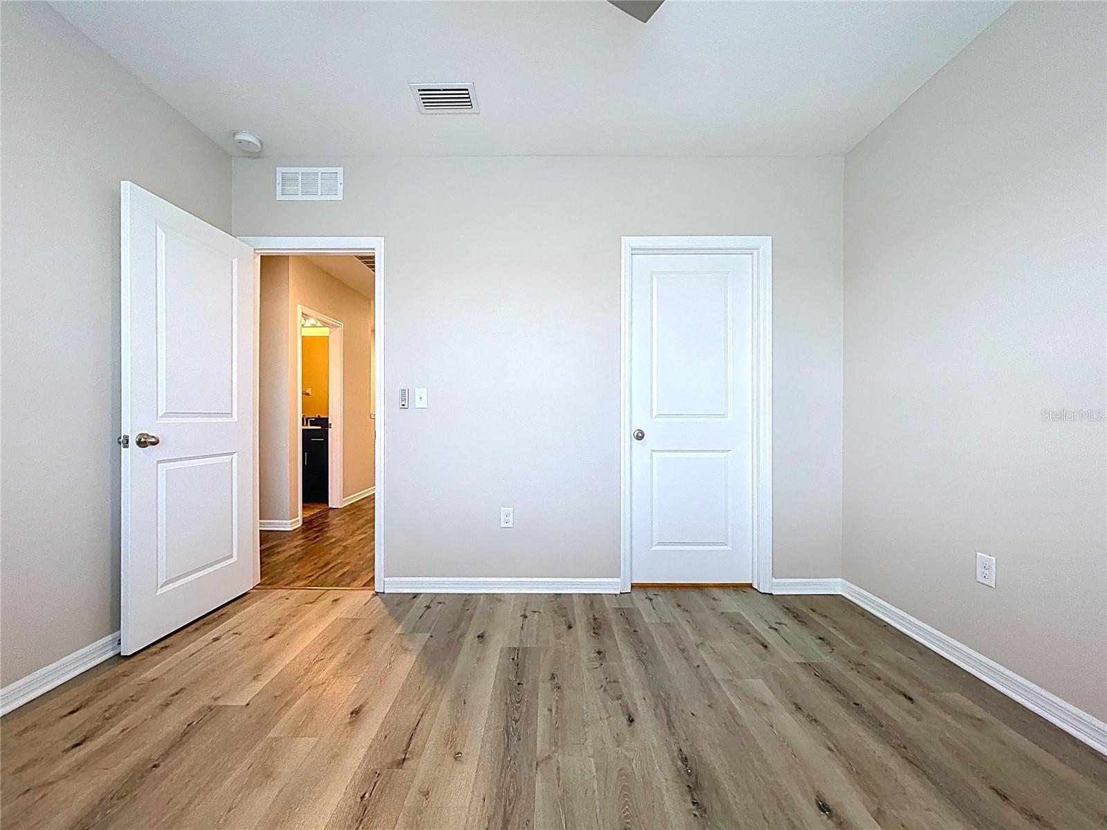 597 52ND TER N, ST PETERSBURG, FL, 33703