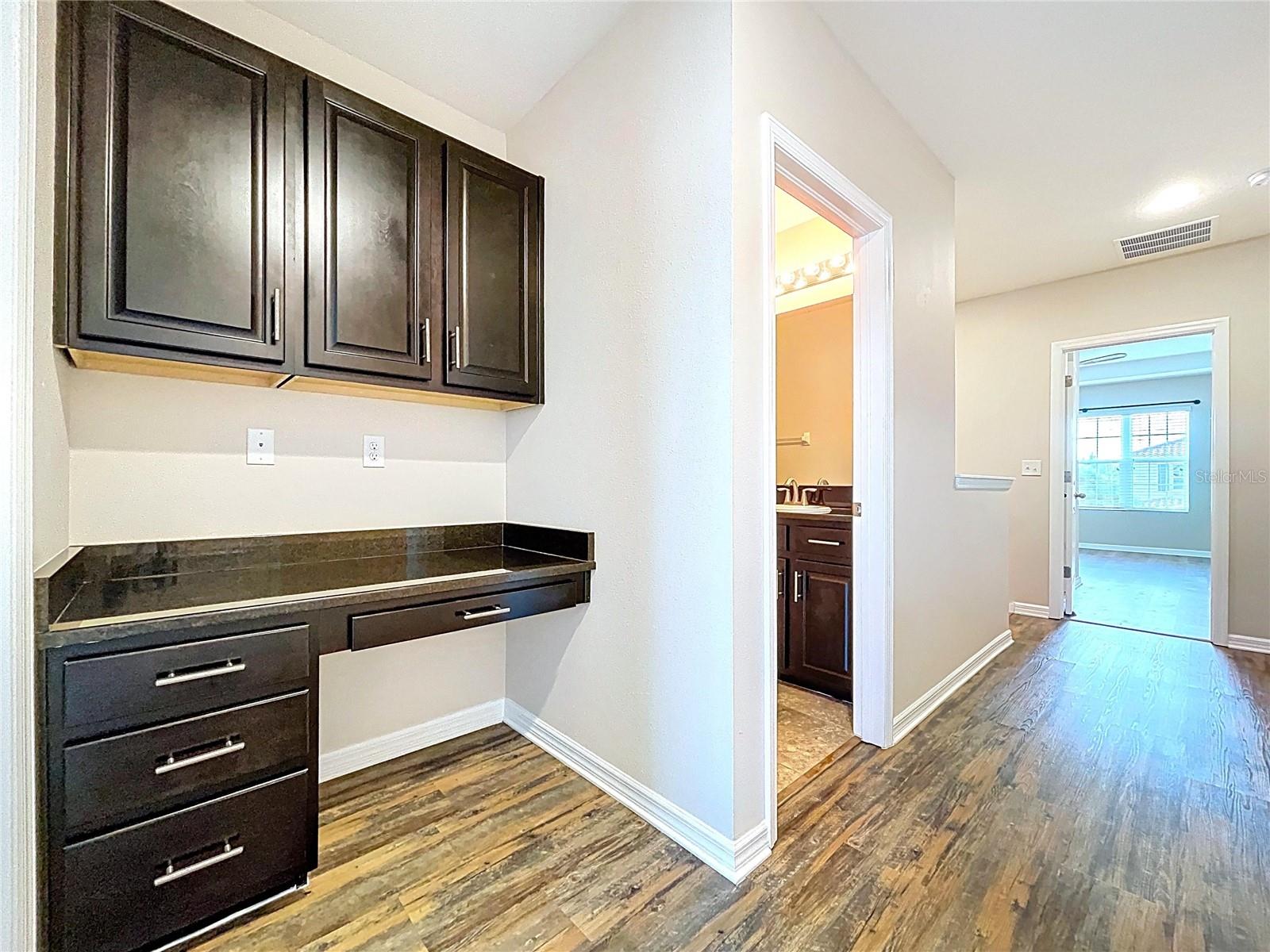 597 52ND TER N, ST PETERSBURG, FL, 33703