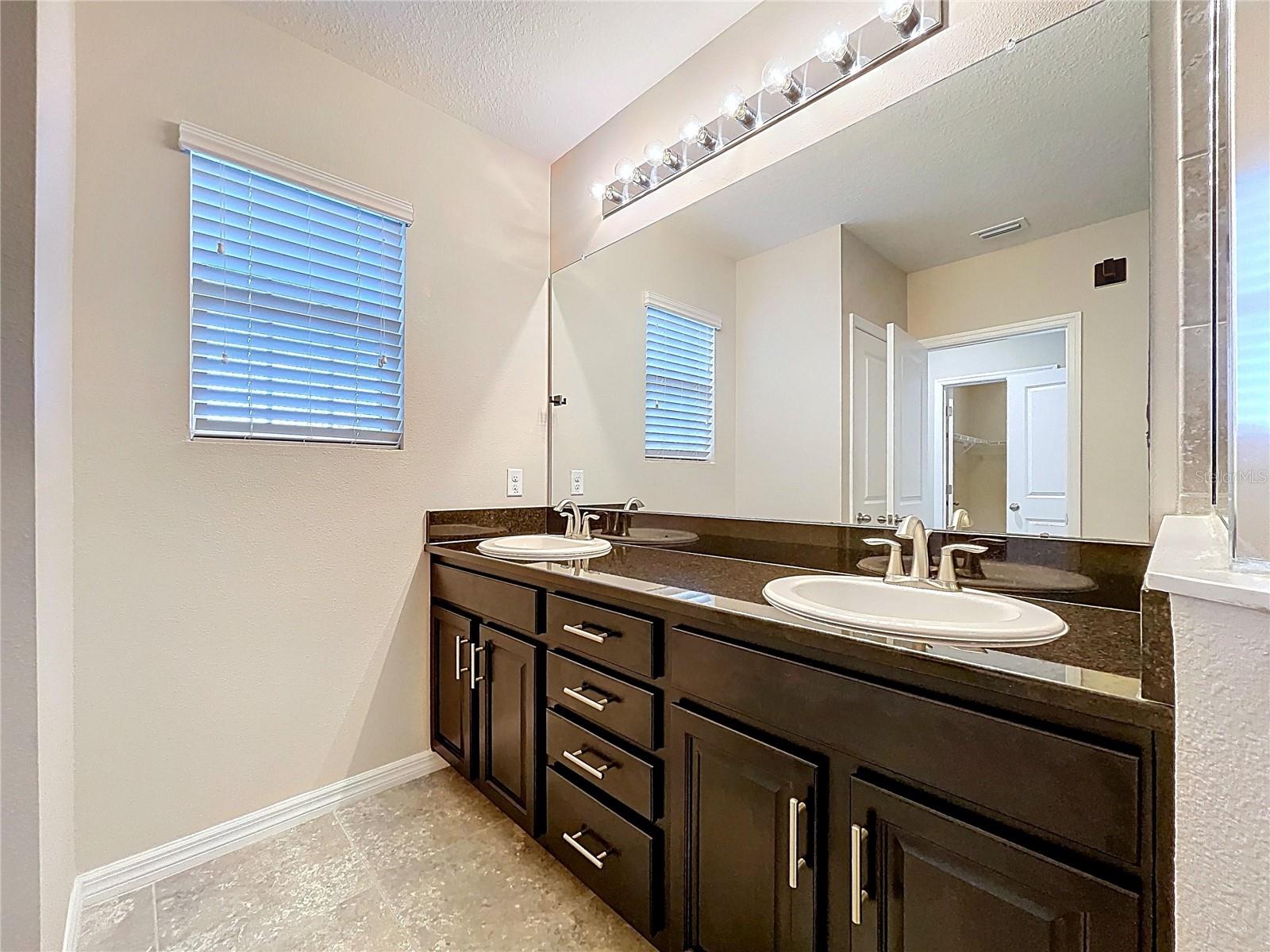597 52ND TER N, ST PETERSBURG, FL, 33703