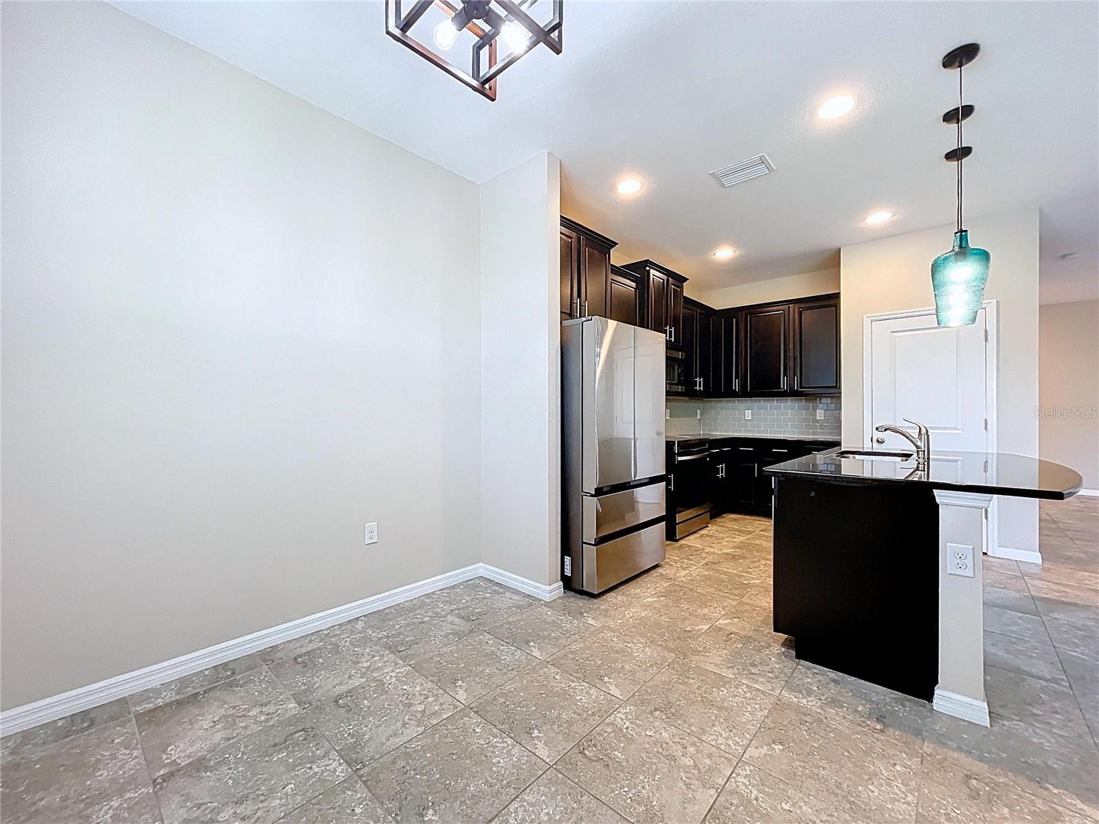 597 52ND TER N, ST PETERSBURG, FL, 33703