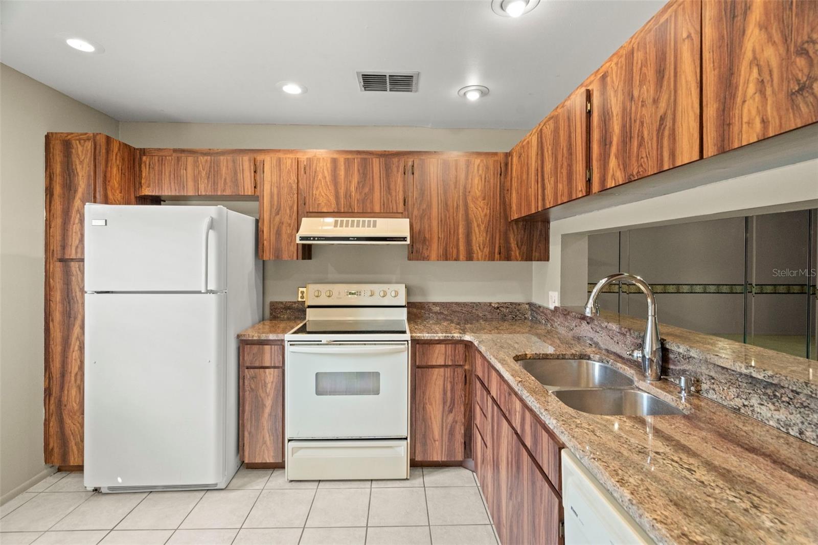5265 E BAY DR #410, CLEARWATER, FL, 33764