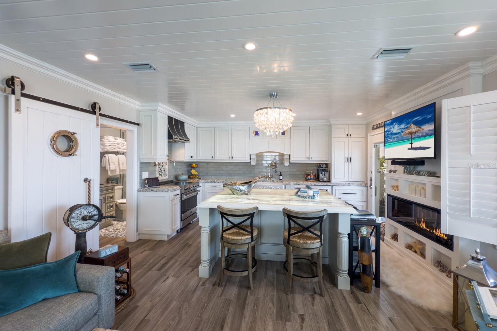 761 JOHN RINGLING BLVD #31, SARASOTA, FL, 34236