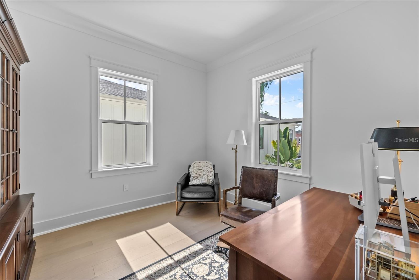 321 12TH AVE NE, ST PETERSBURG, FL, 33701