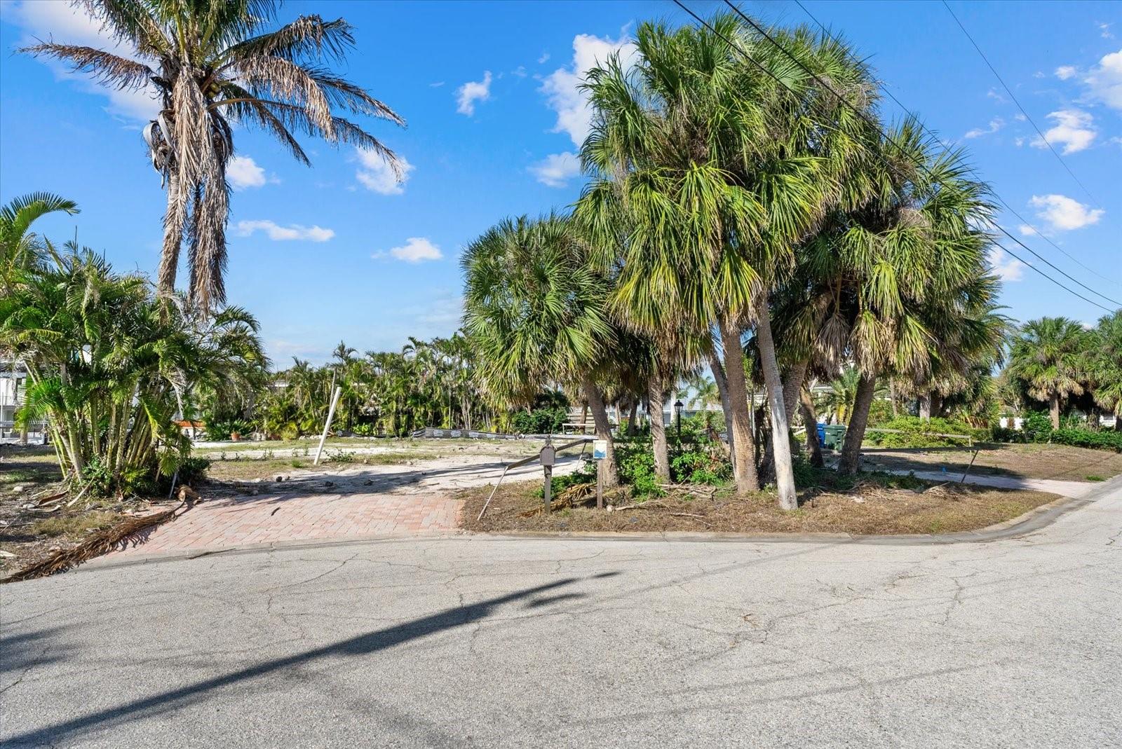 5448 AZURE WAY, SARASOTA, FL, 34242