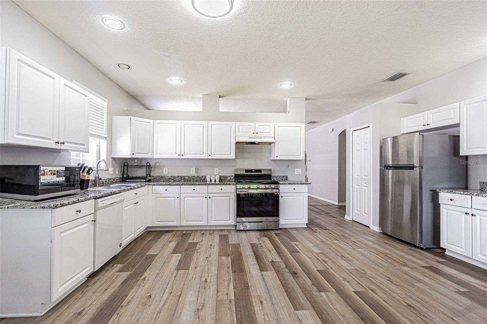 13016 TERRACE BROOK PL, TEMPLE TERRACE, FL, 33637