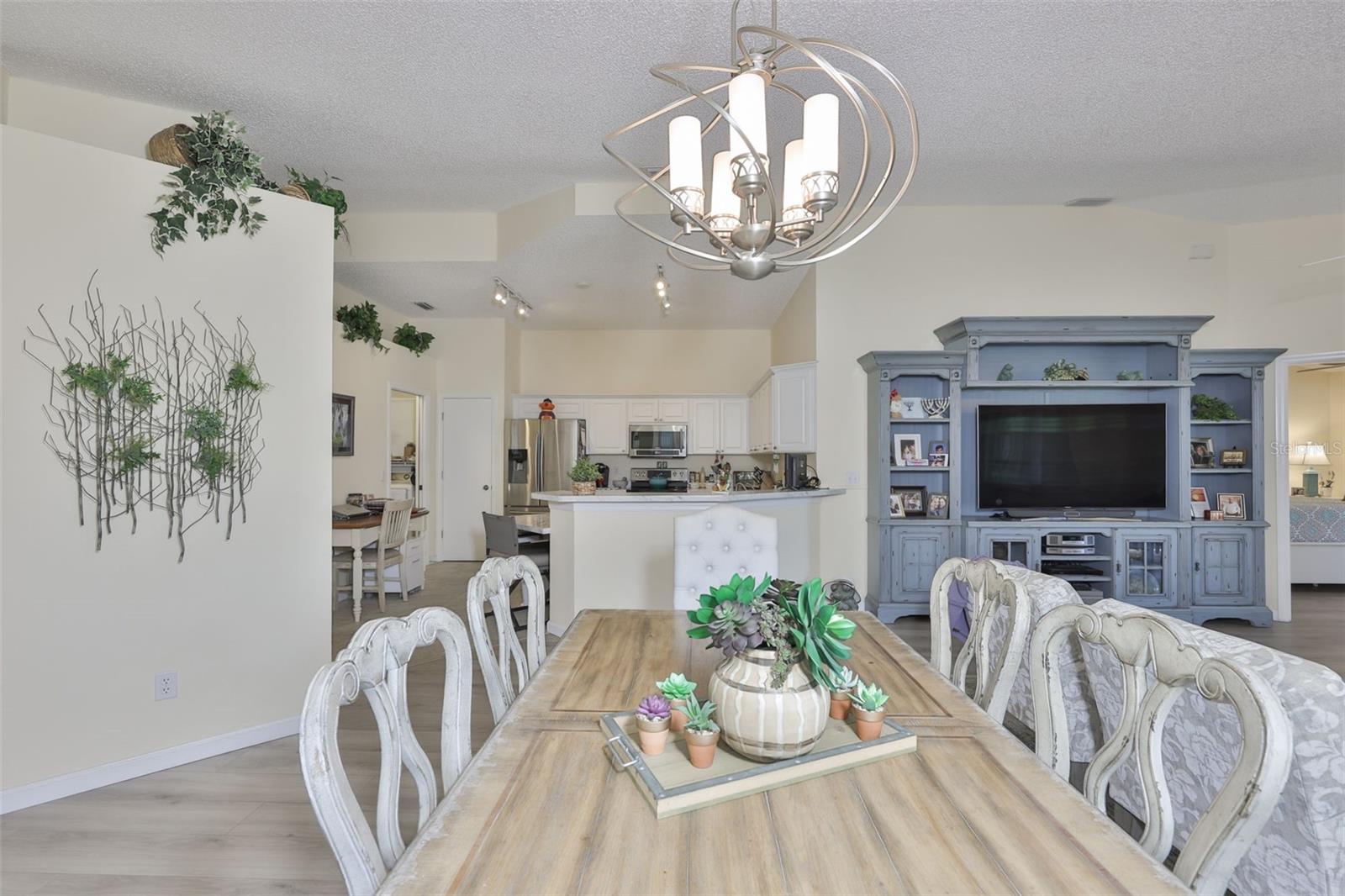 2012 NANTUCKET DR #22, SUN CITY CENTER, FL, 33573