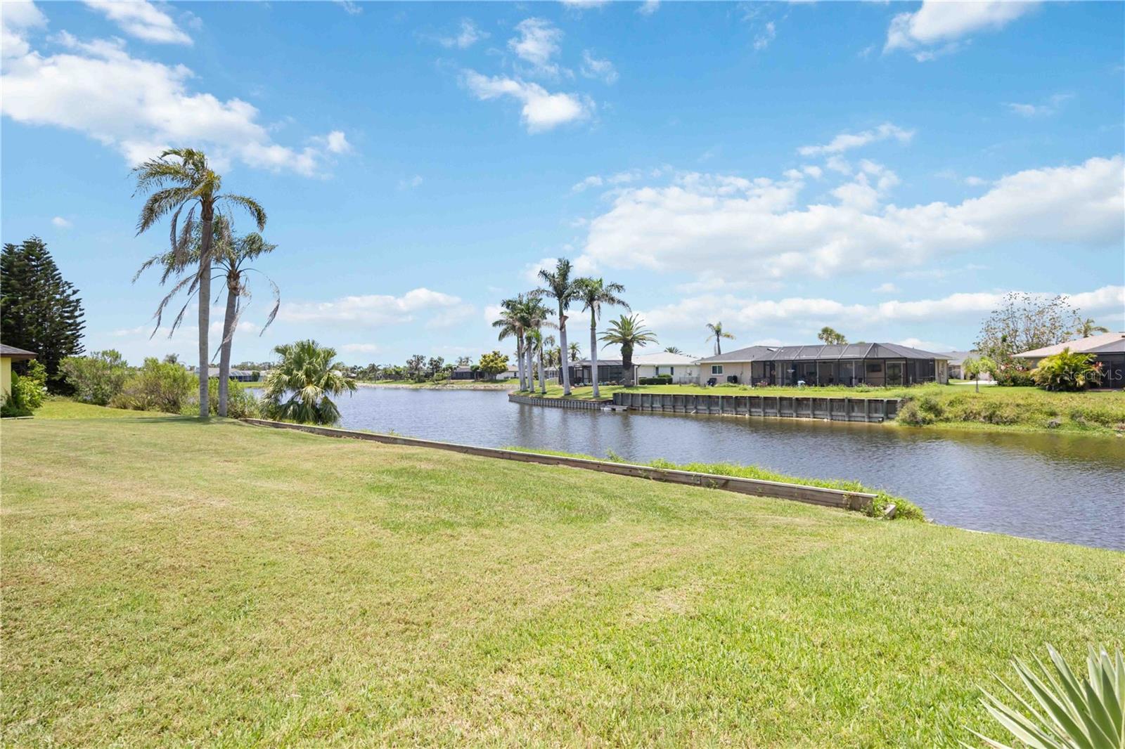965 E GONDOLA DR, VENICE, FL, 34293
