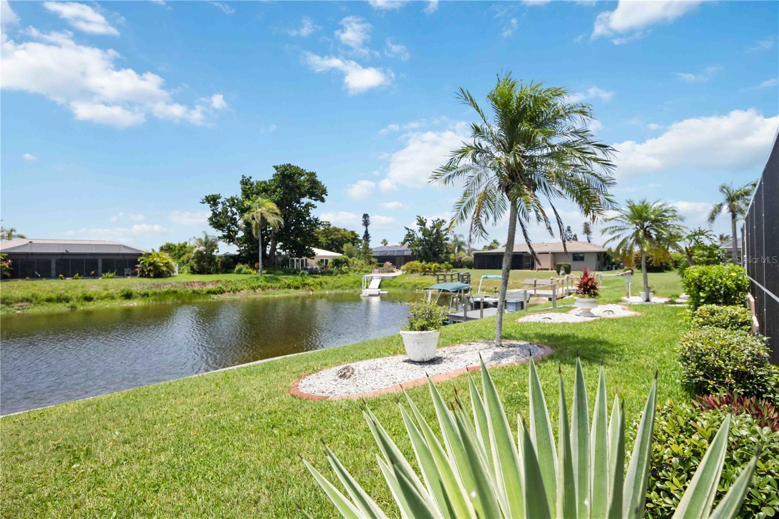 965 E GONDOLA DR, VENICE, FL, 34293