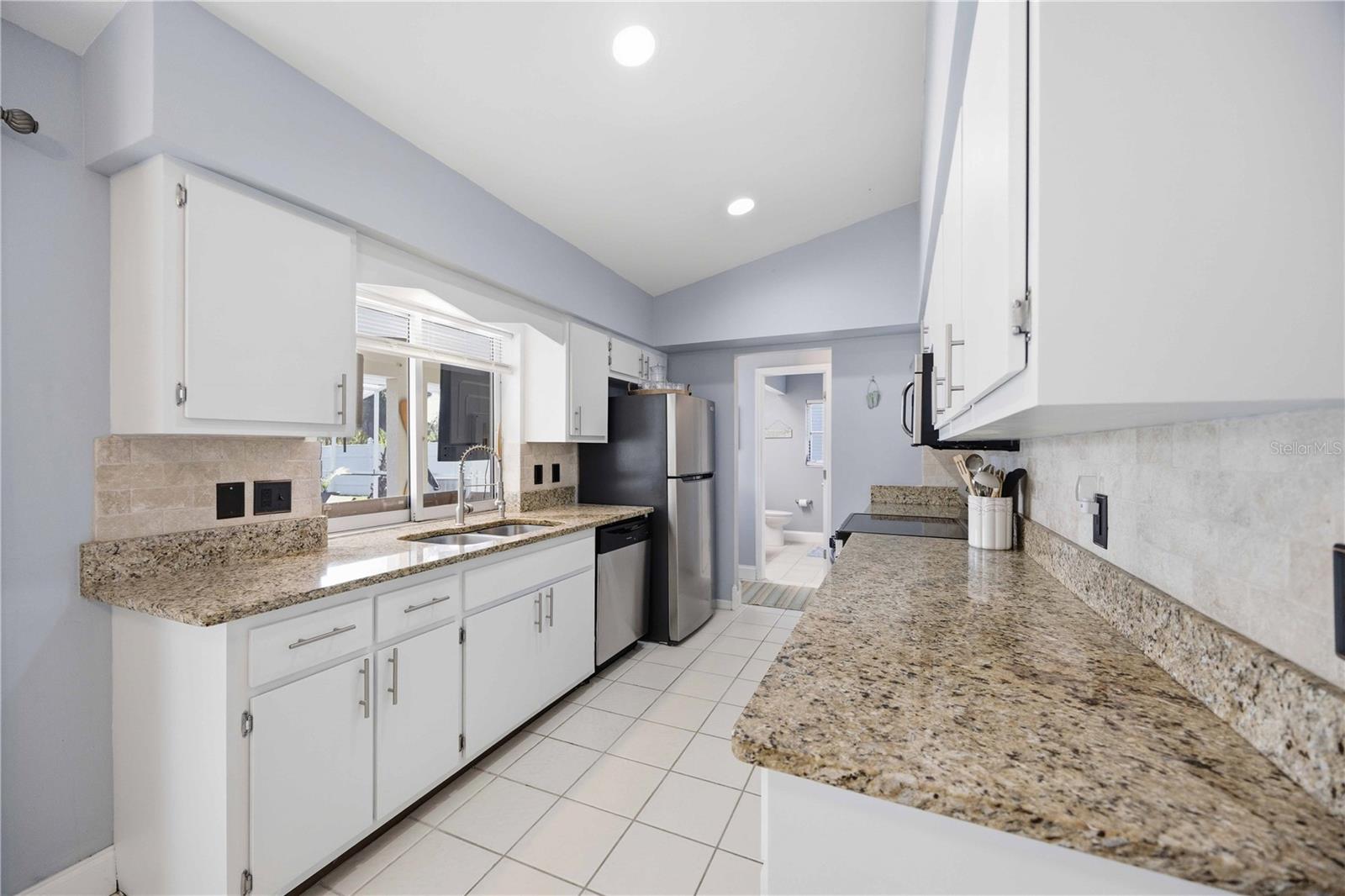 1150 WATERSIDE ST, PORT CHARLOTTE, FL, 33952
