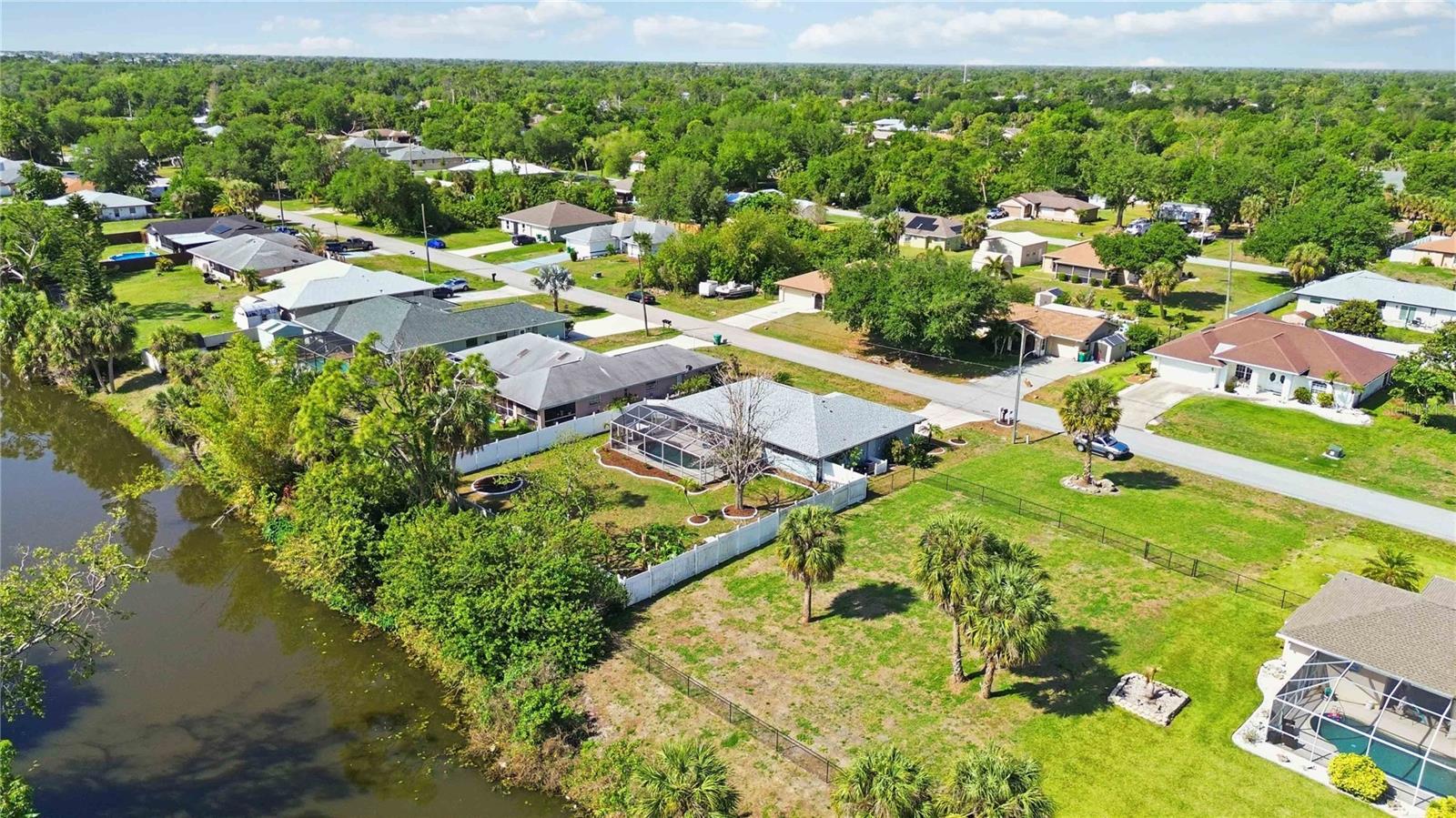 1150 WATERSIDE ST, PORT CHARLOTTE, FL, 33952