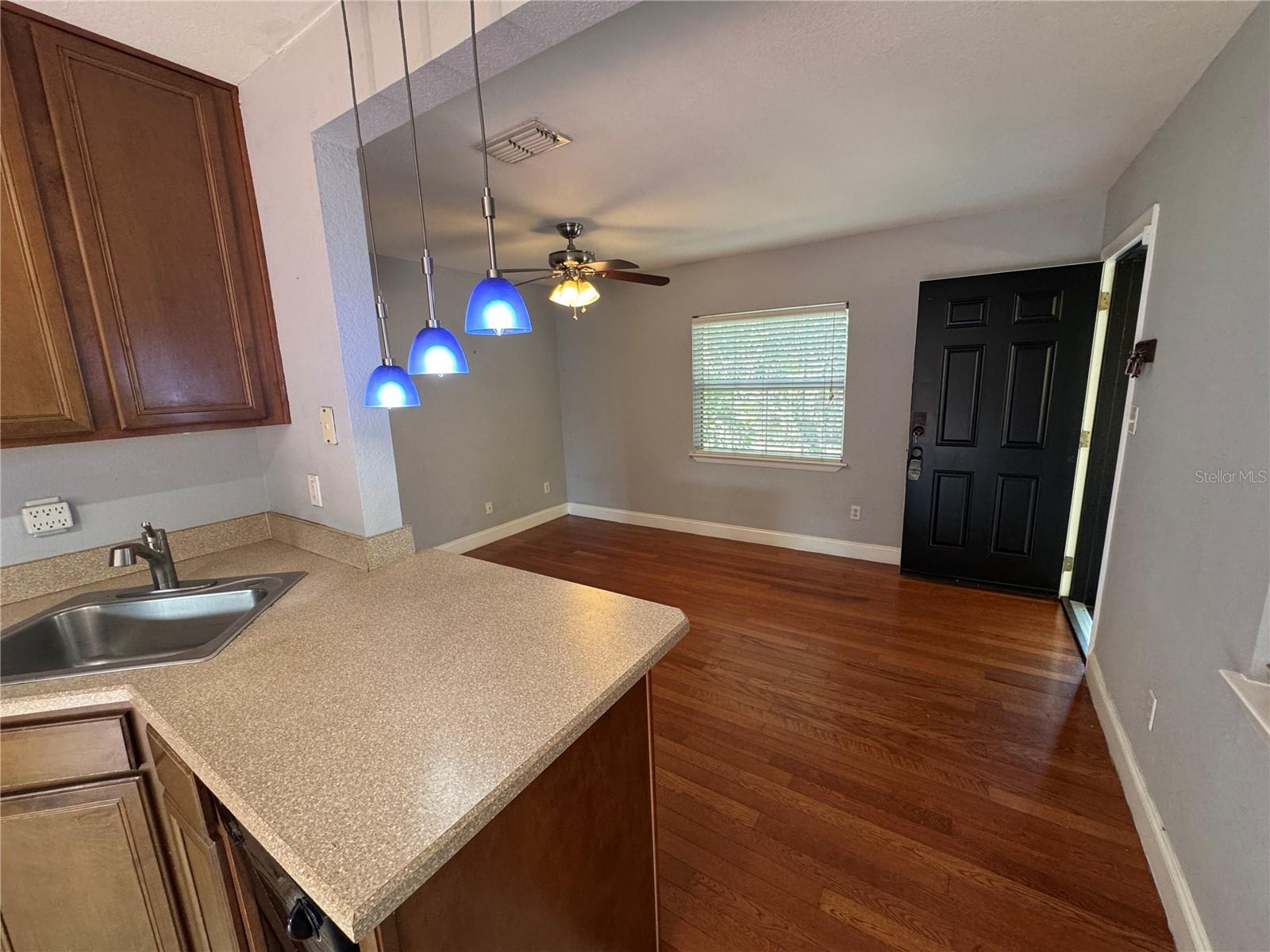 2276 RAEFORD RD #A4, ORLANDO, FL, 32806