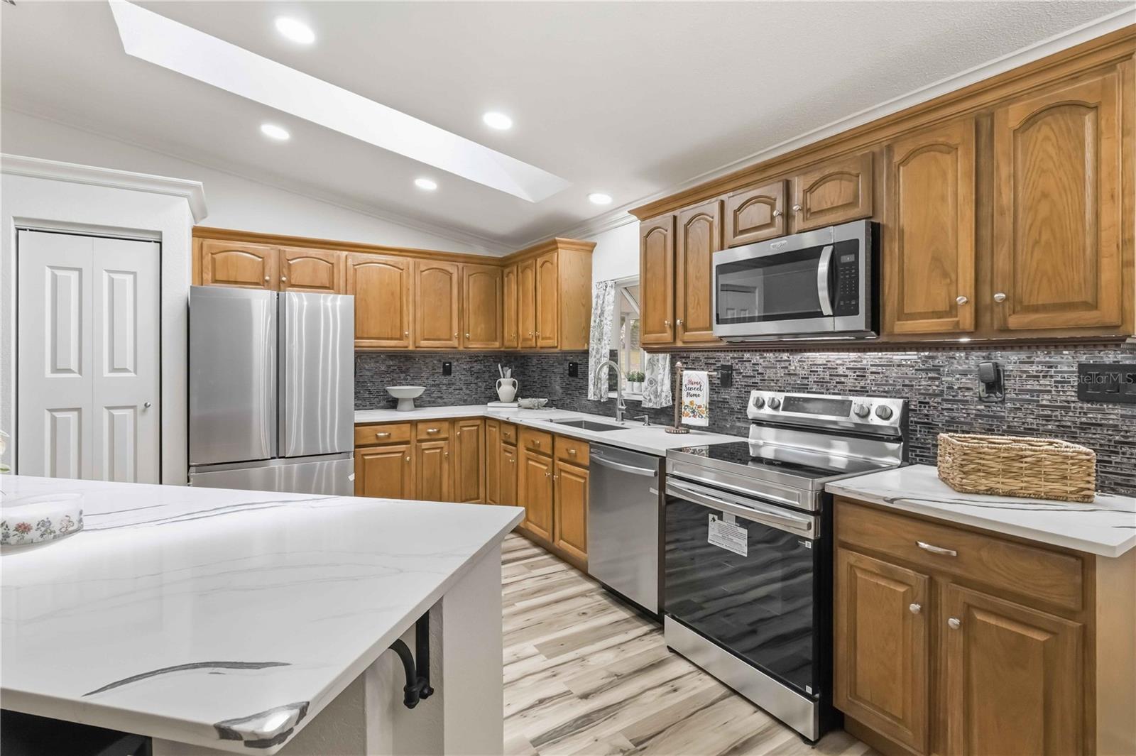 2293 SPRING LAKE HWY, BROOKSVILLE, FL, 34602
