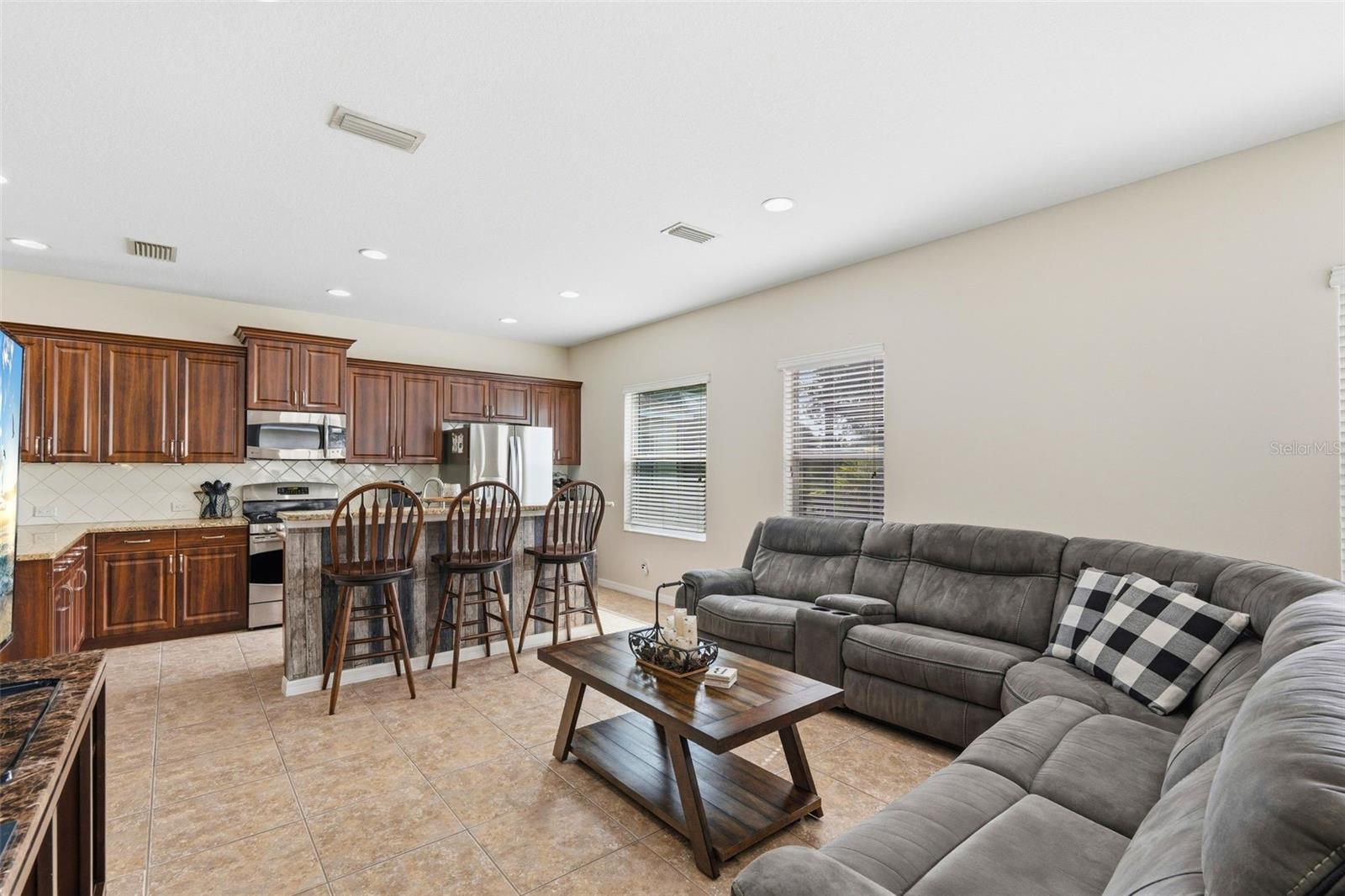 11904 FOREST PARK CIR, BRADENTON, FL, 34211