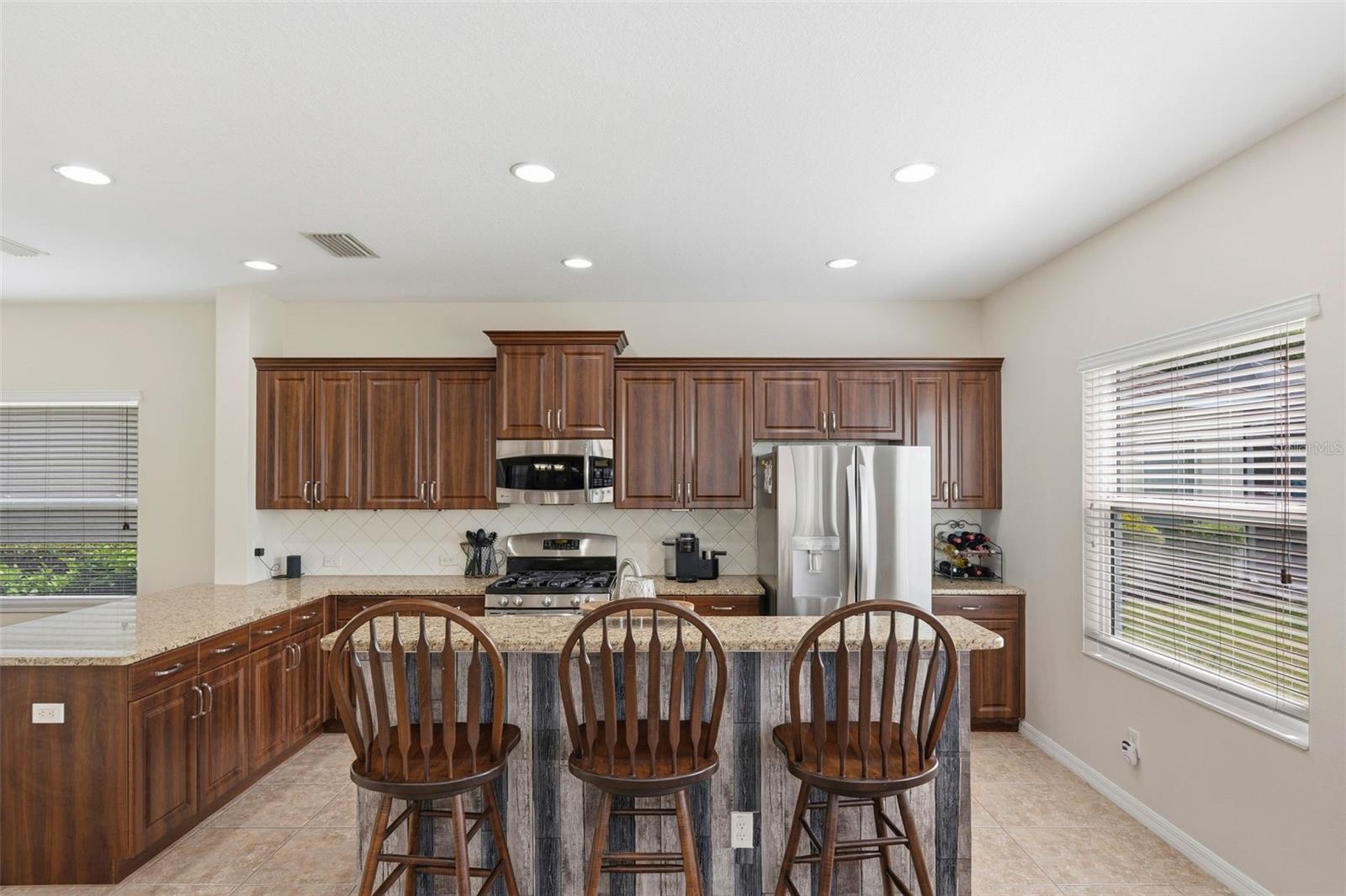11904 FOREST PARK CIR, BRADENTON, FL, 34211