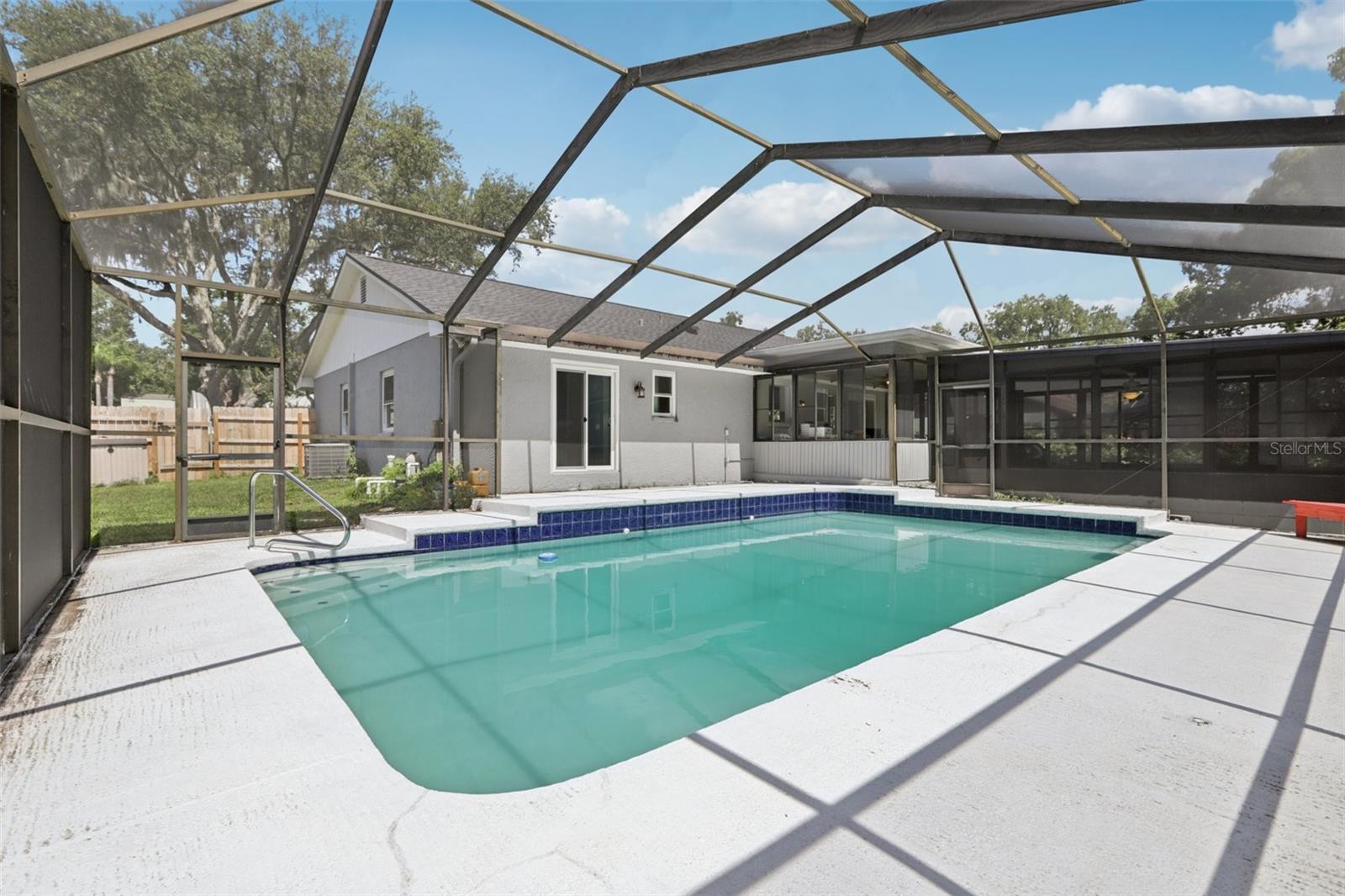 1009 BLACK KNIGHT DR, VALRICO, FL, 33594